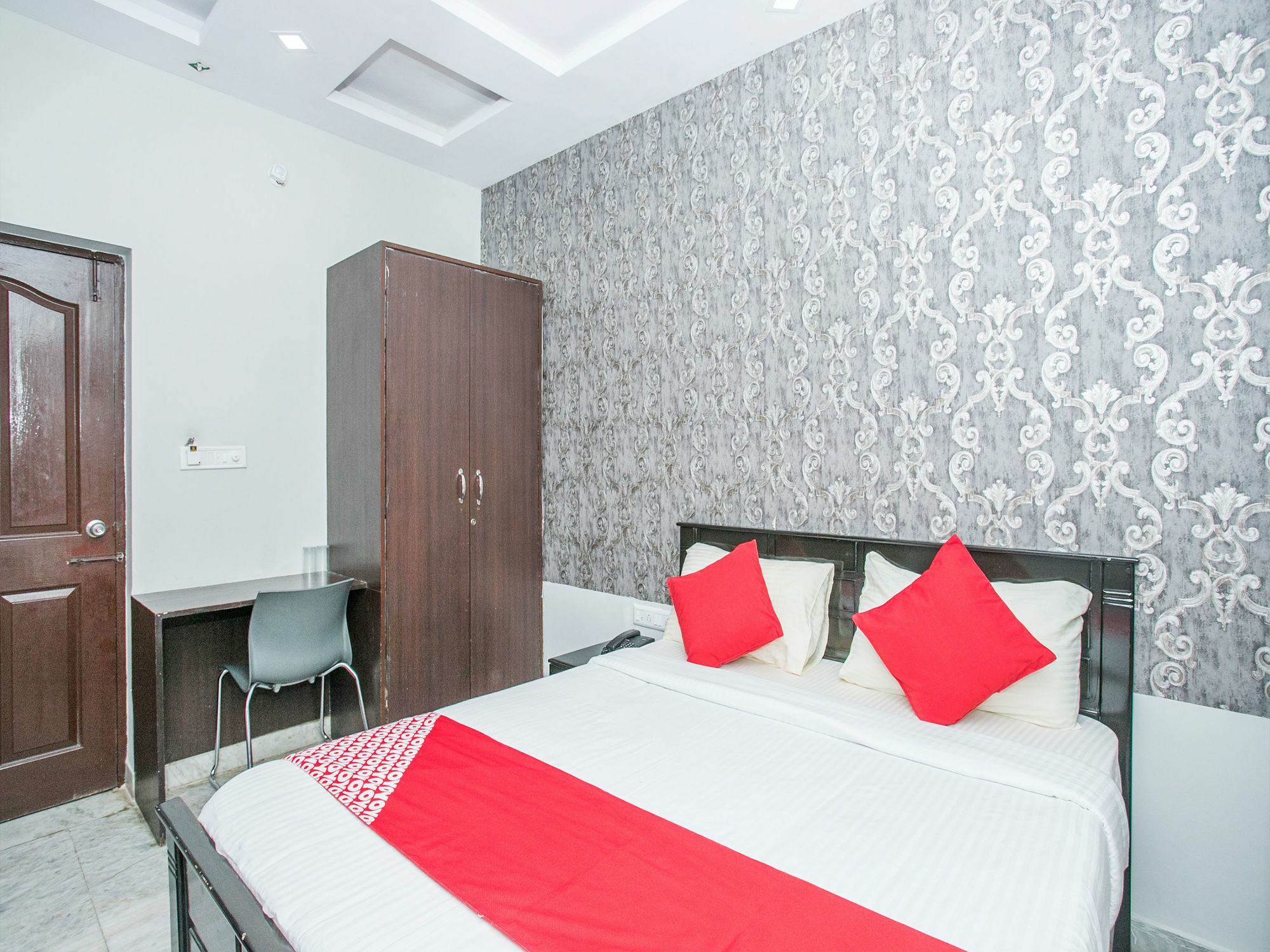 Collection O 2323 Gs Hotel Bangalore
