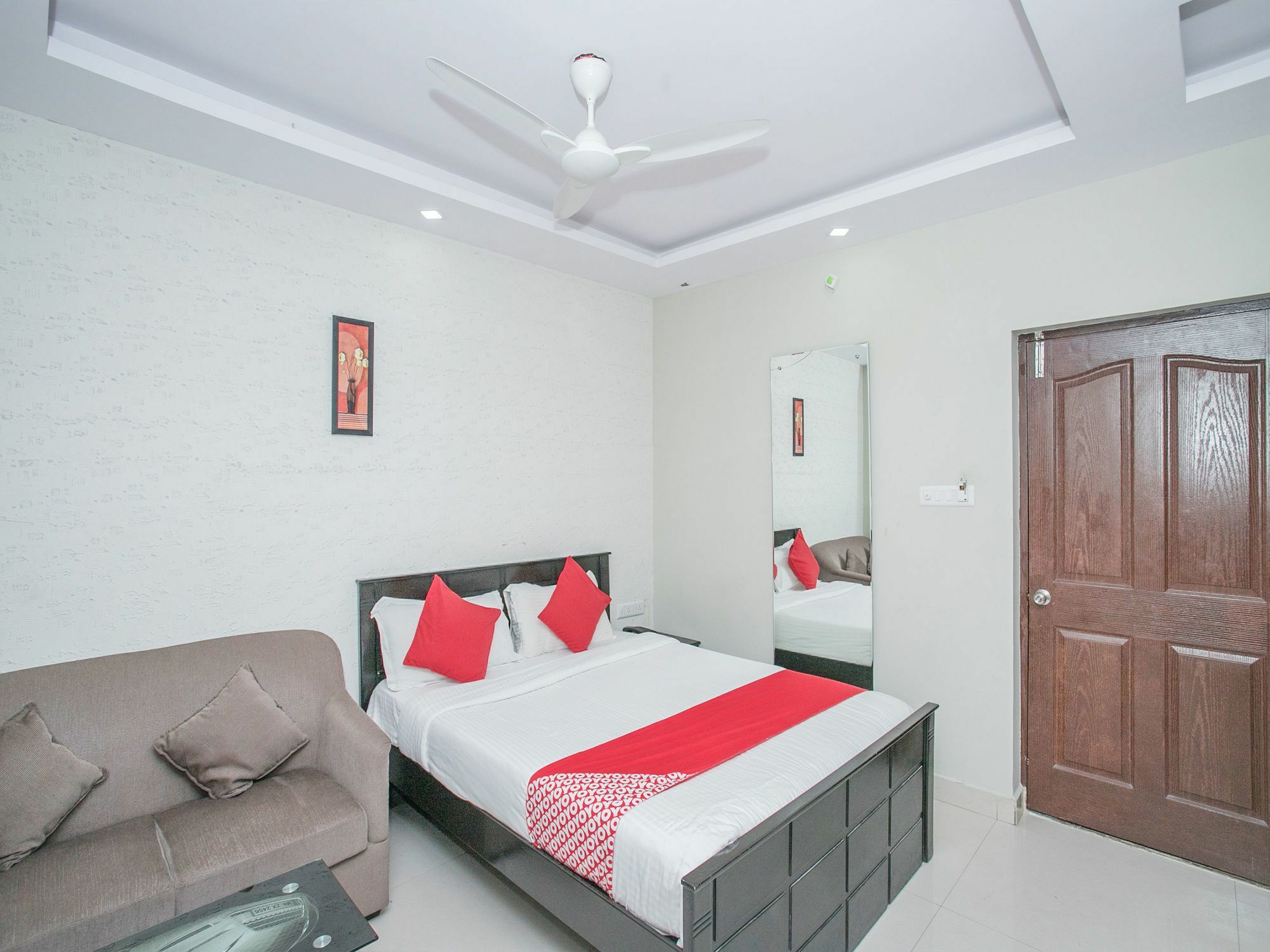 Hotel Collection O 2323 Gs 3*