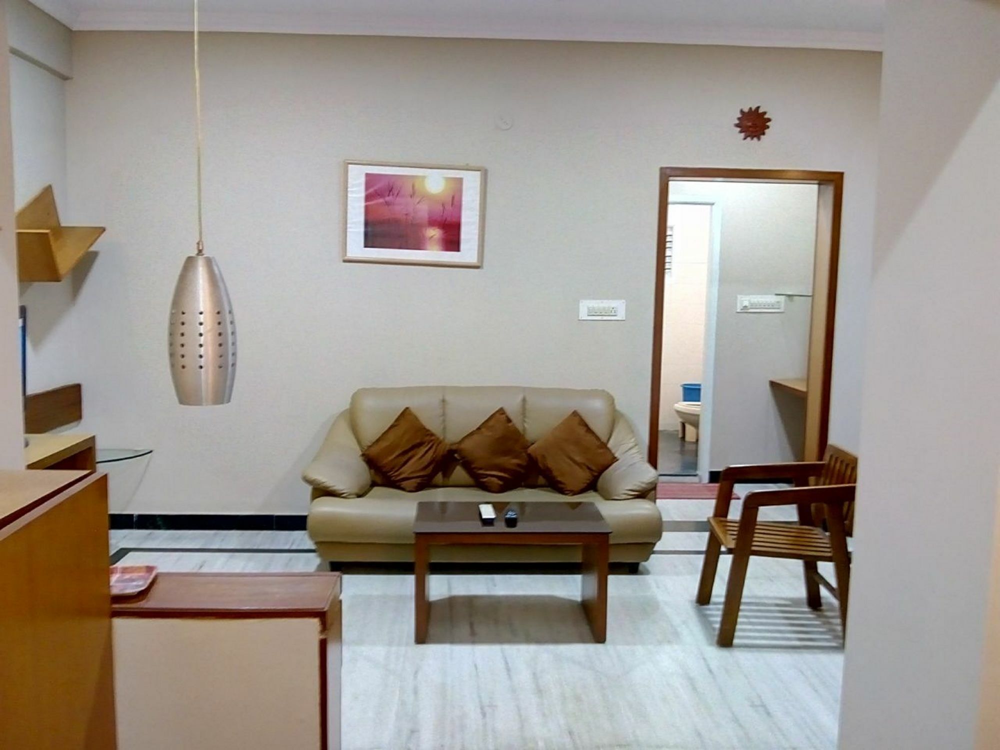 Om Residency Hotel 3*