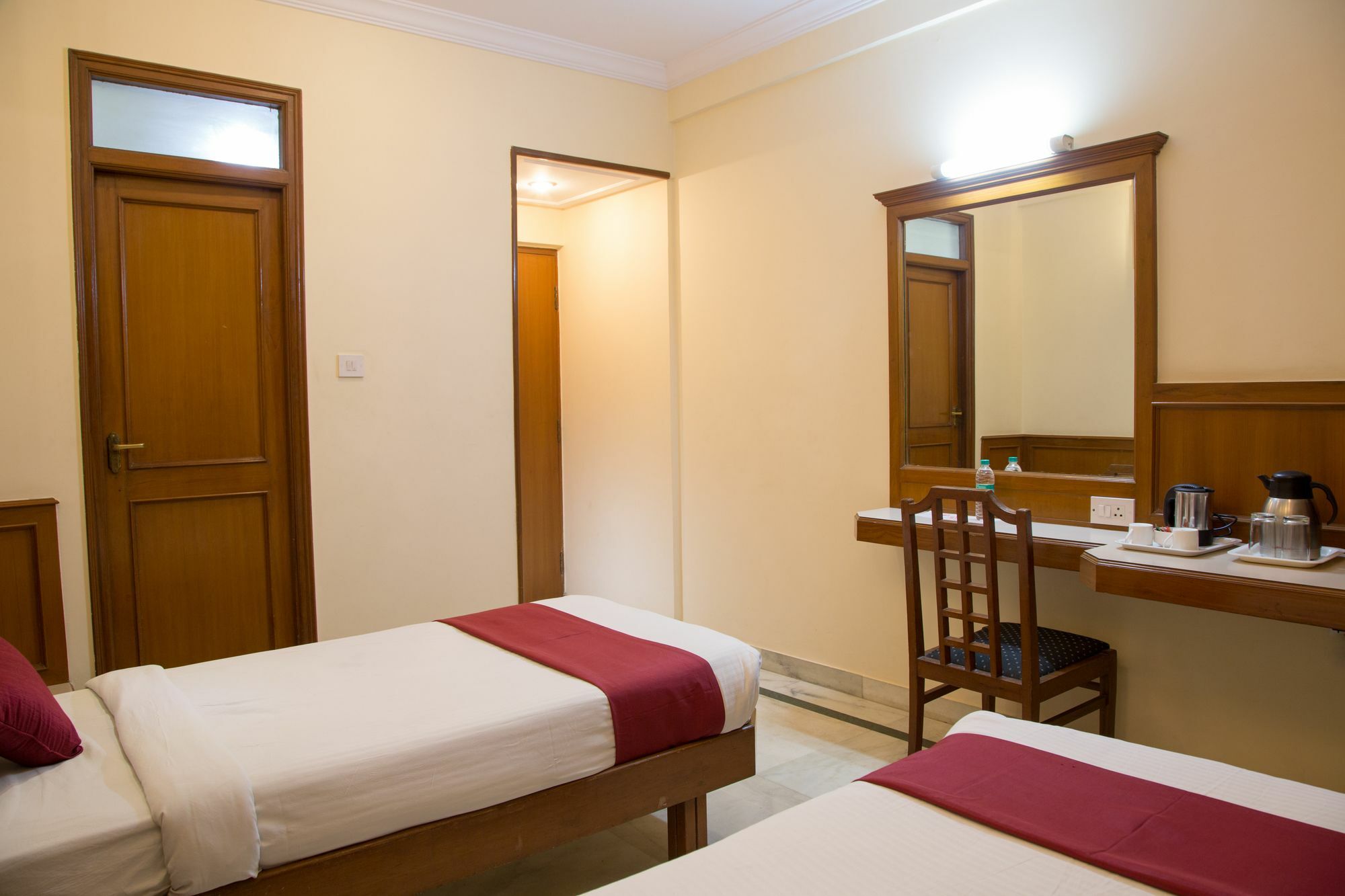 Oyo Majestic 2 Hotel Bangalore
