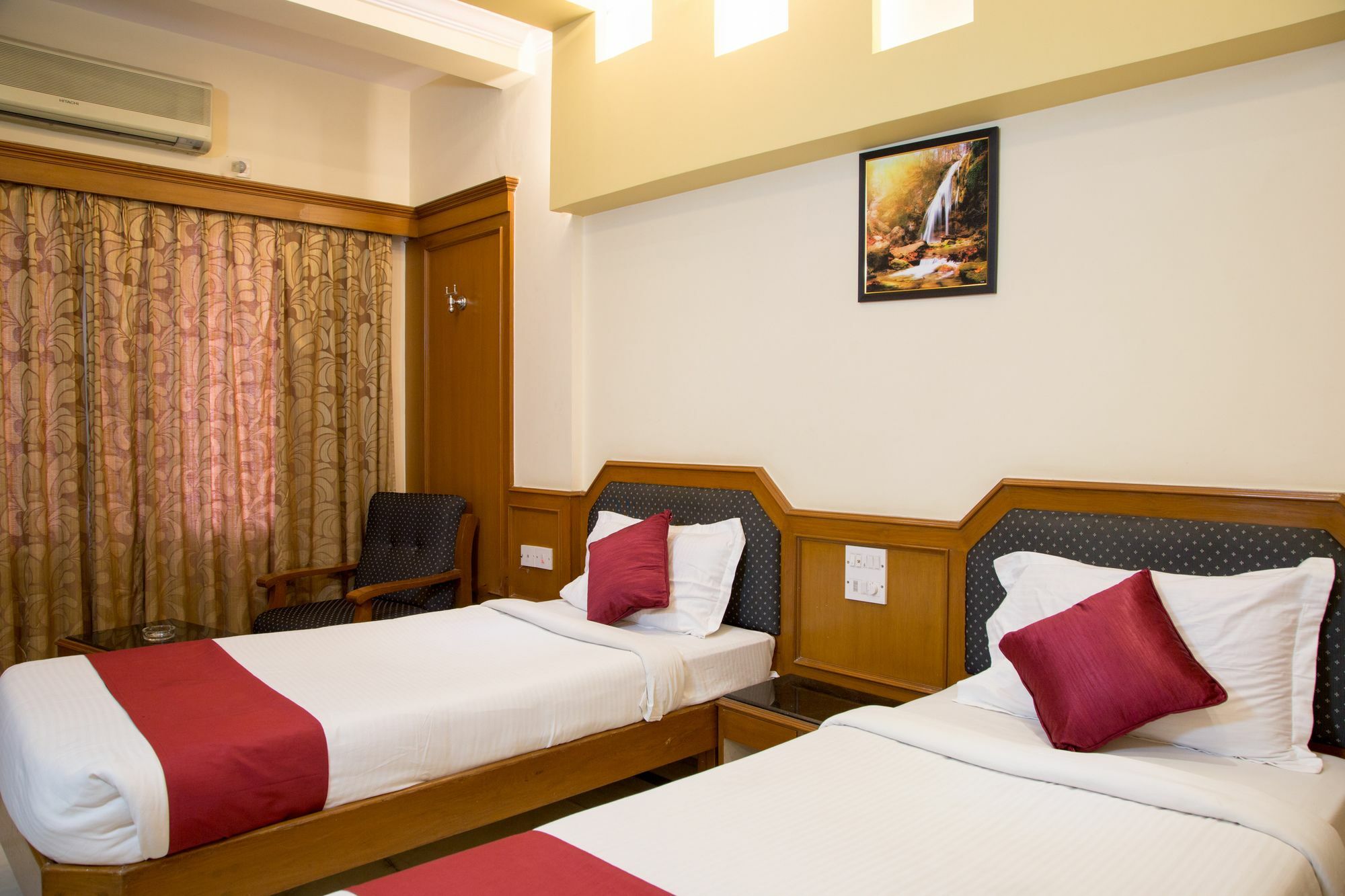 Oyo Majestic 2 3* Bangalore
