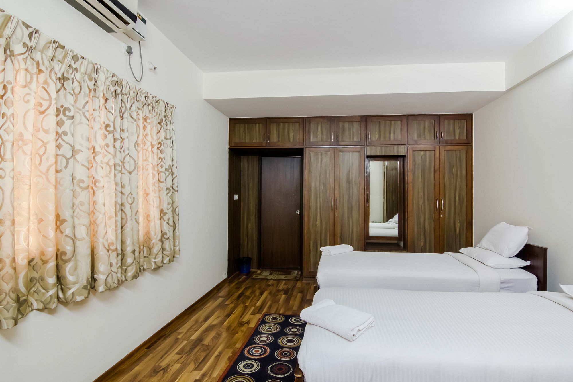 Catalyst Suites-jp Nagar Hotel