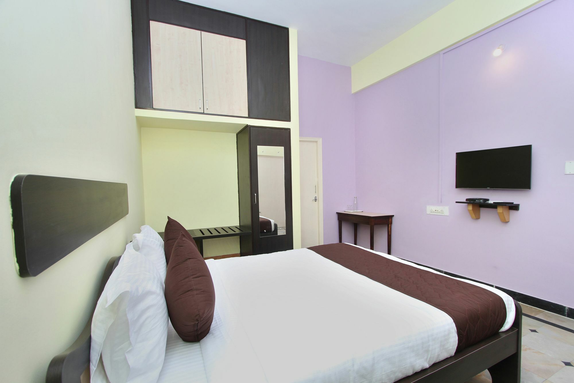 Oyo 9060 Sri Sai Guest Hotel Bangalore