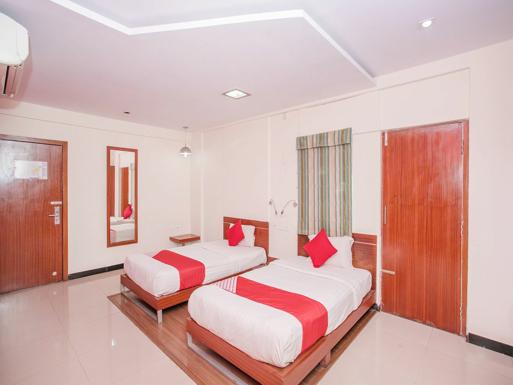 Orel Hotel 3*