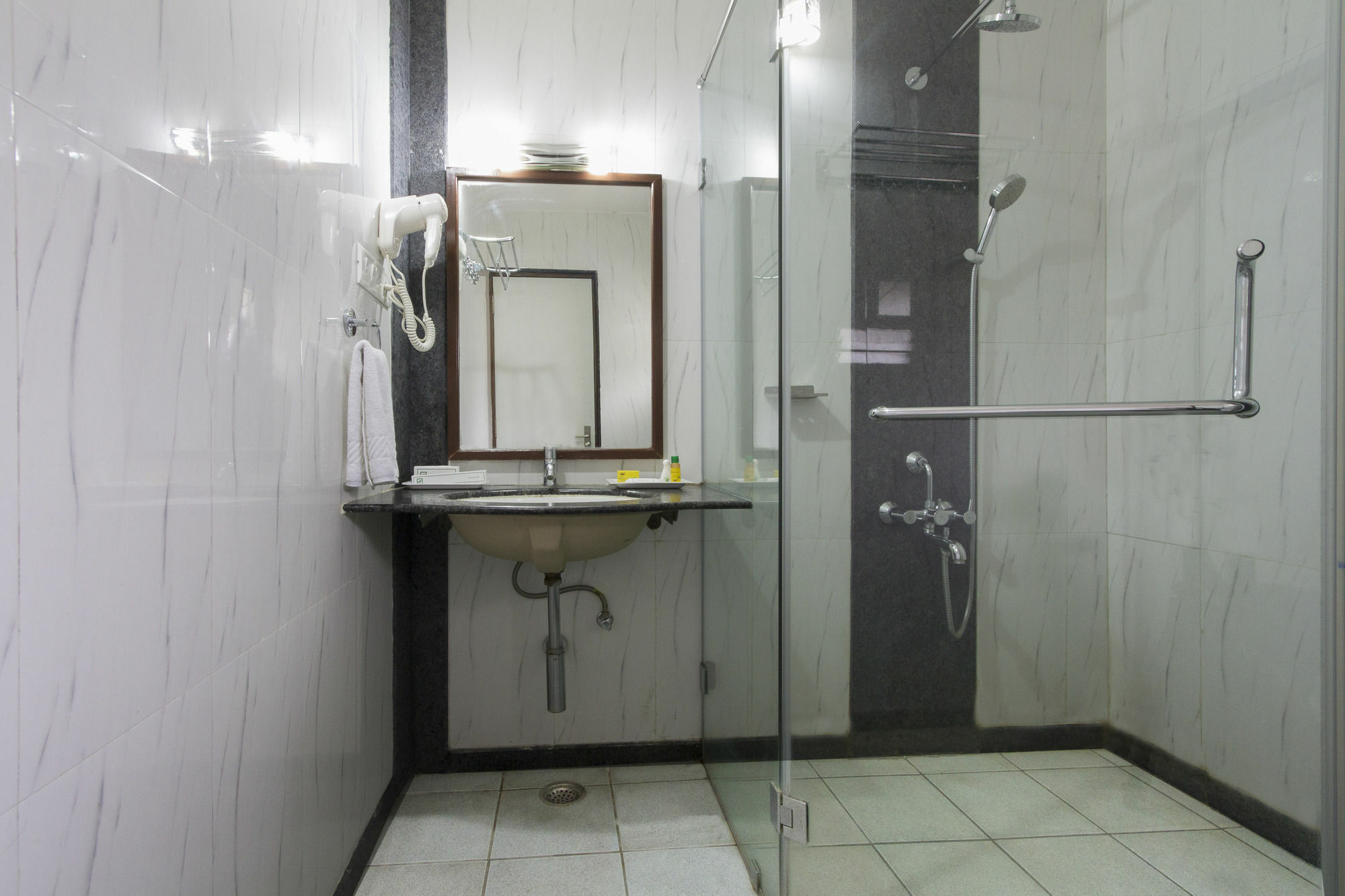 Bed & Breakfast R D Suites Koramangala Bangalore