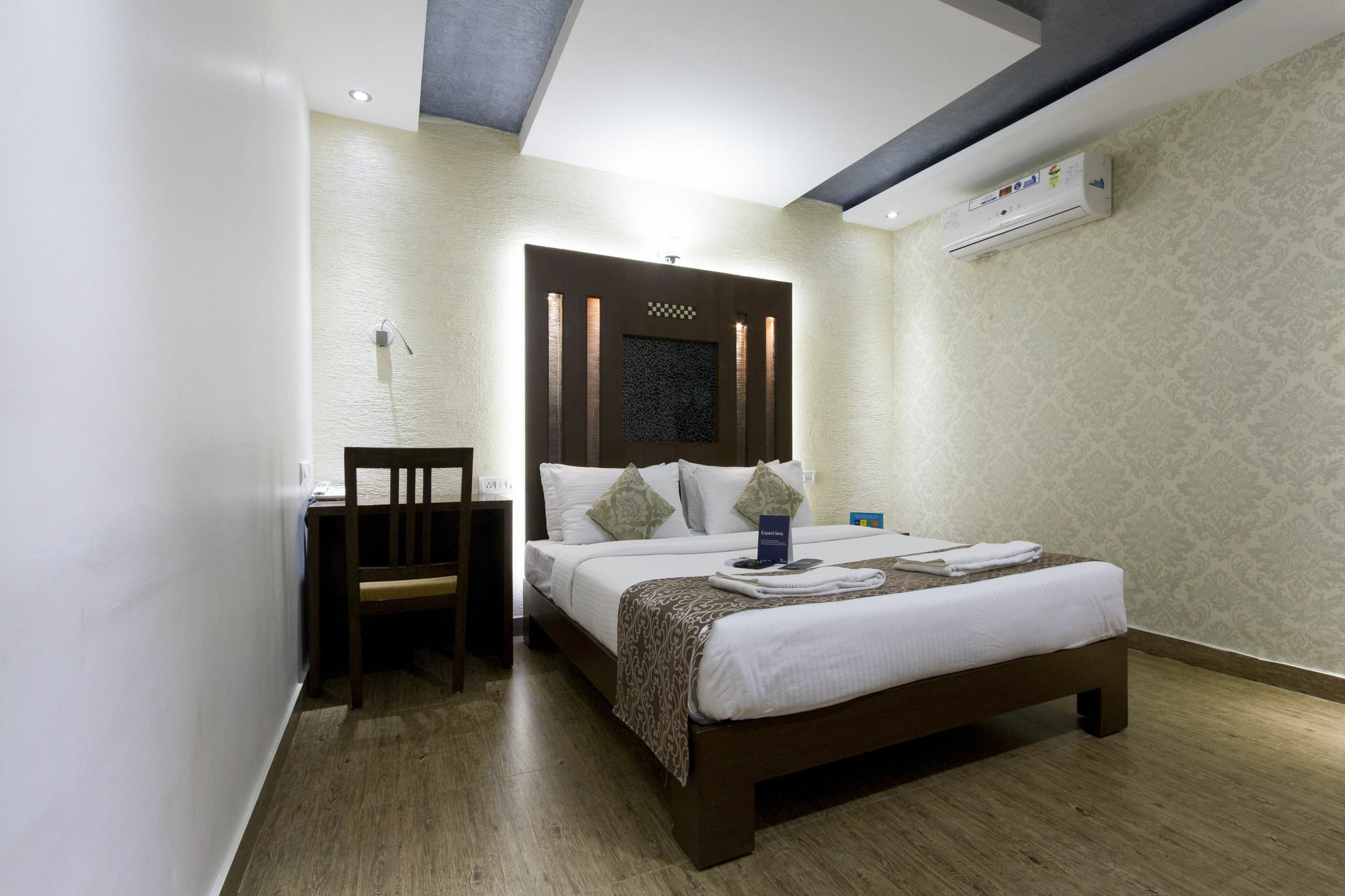 R D Suites Koramangala 3* Bangalore