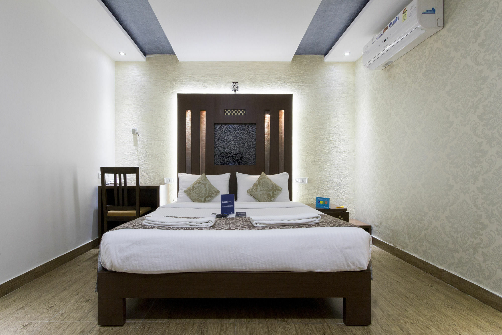 Bed & Breakfast R D Suites Koramangala Bangalore