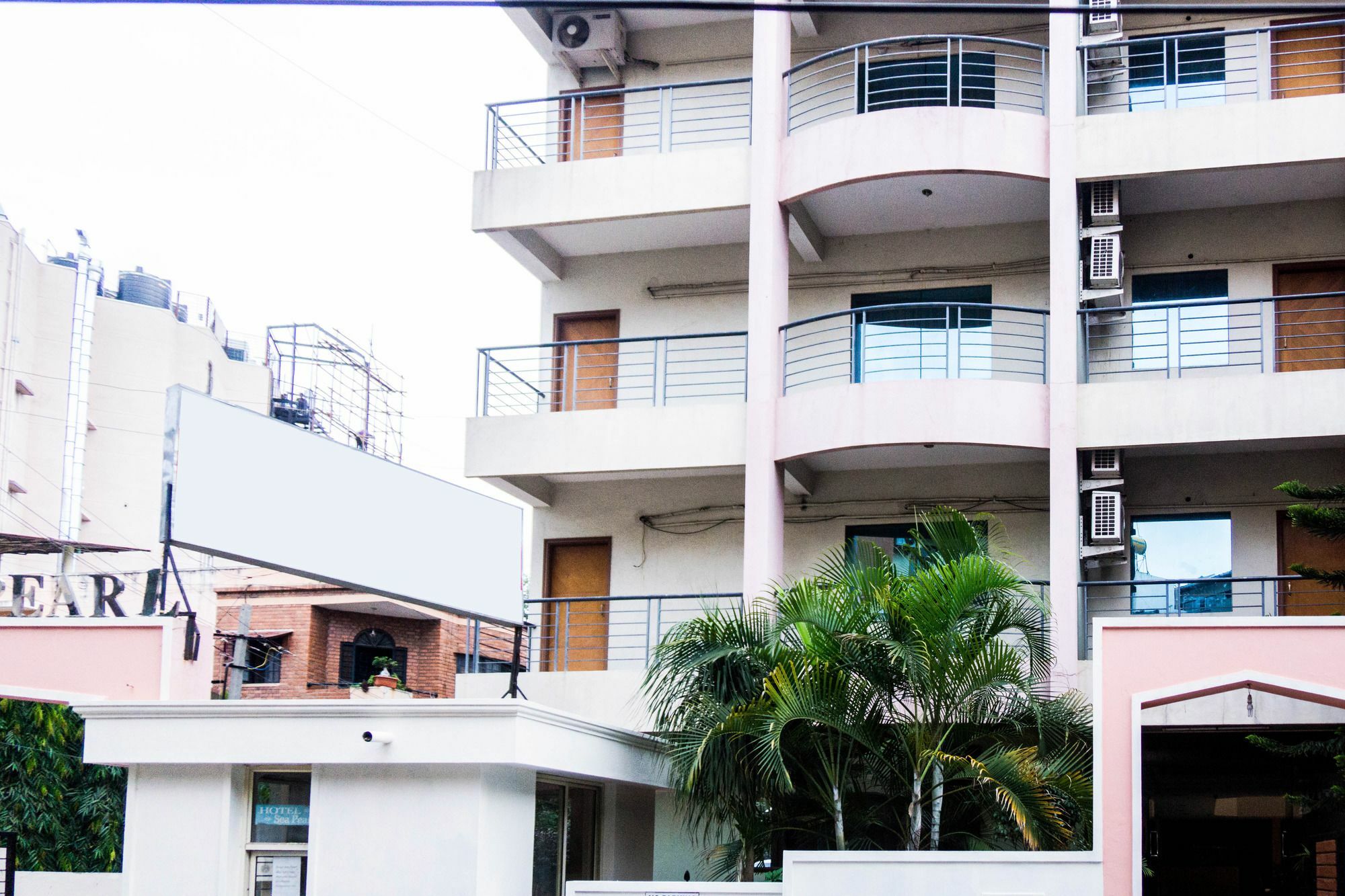 Hotel Oyo 5597 Sea Pearl Bangalore