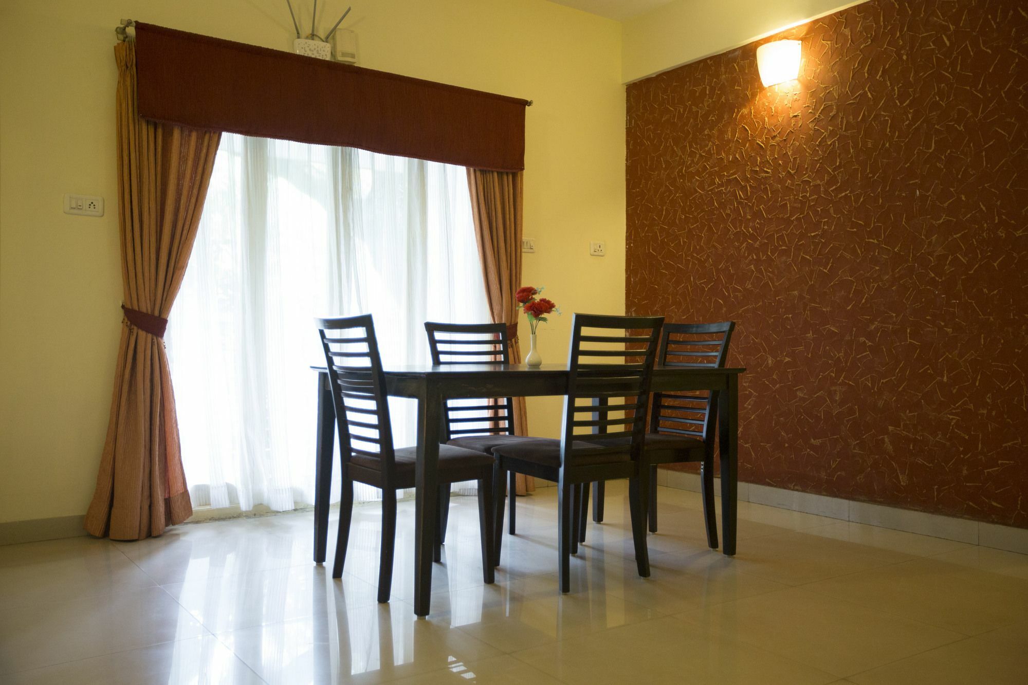 Mint Queensway Near Ulsoor 3*