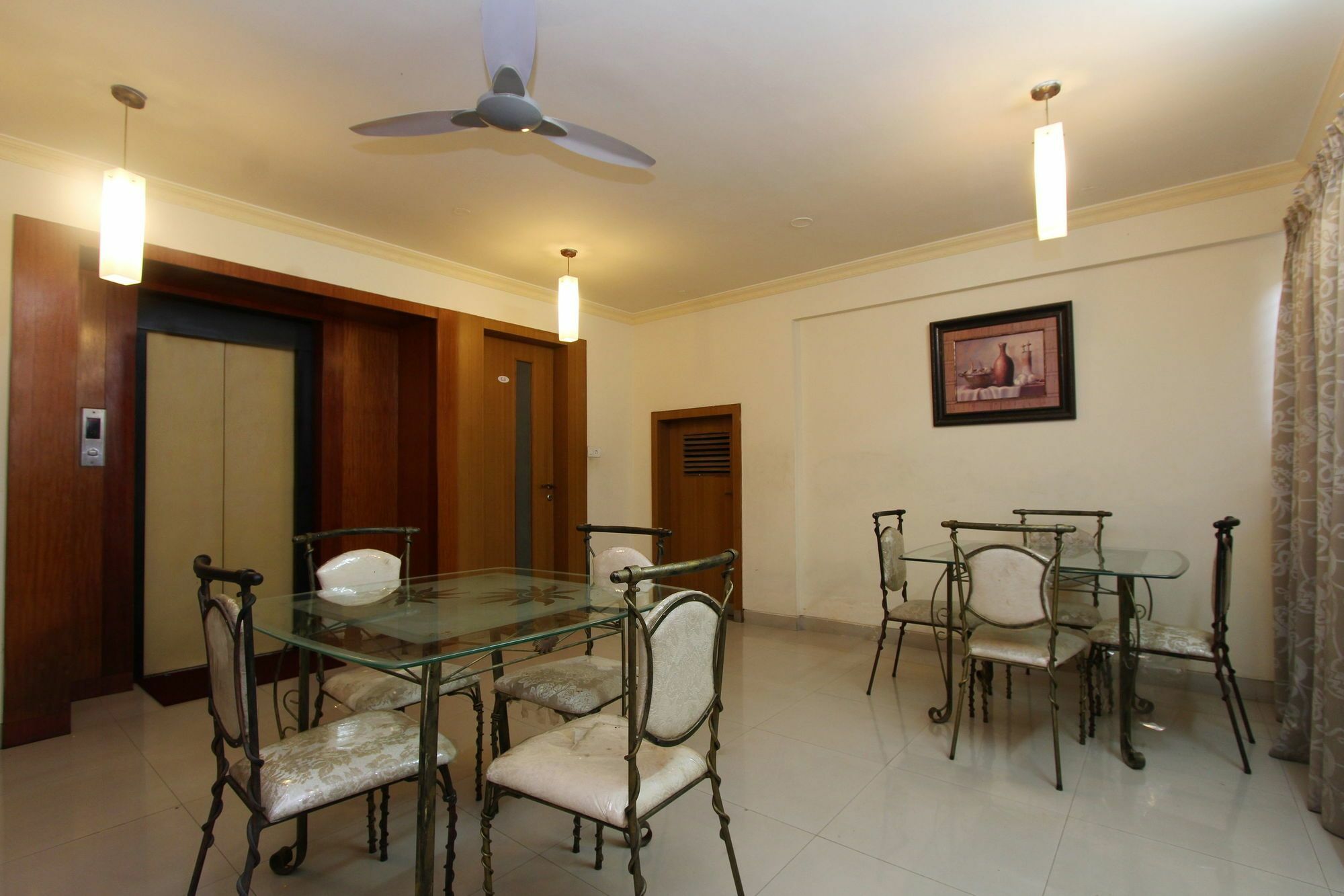 Hotel Oyo 8252 Aayush Corporate Bangalore