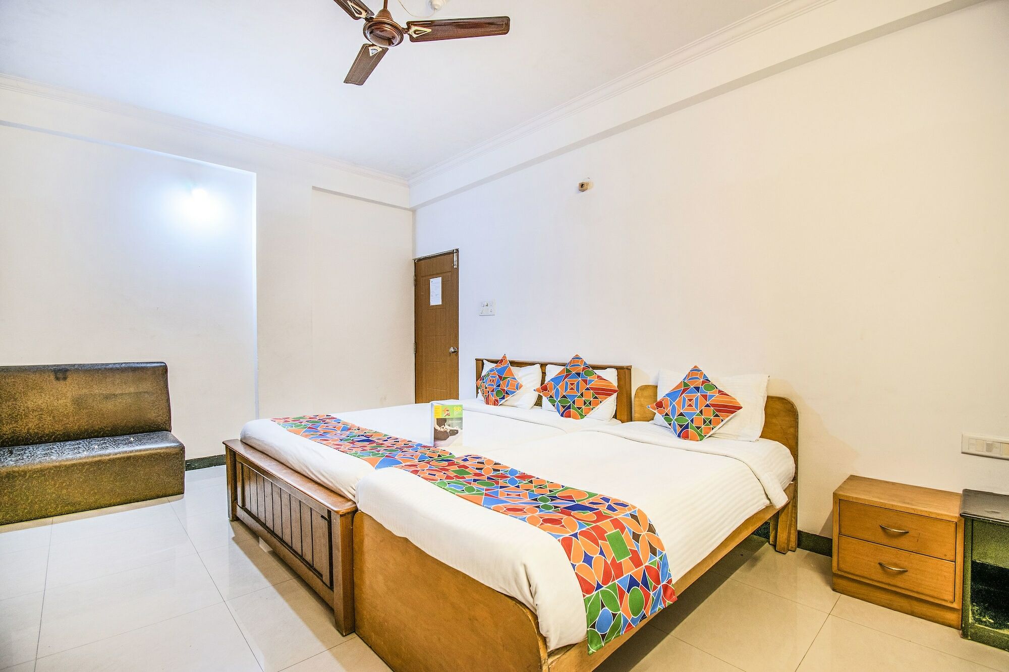 Hotel Fabexpress Gmr Grand 18 Bangalore