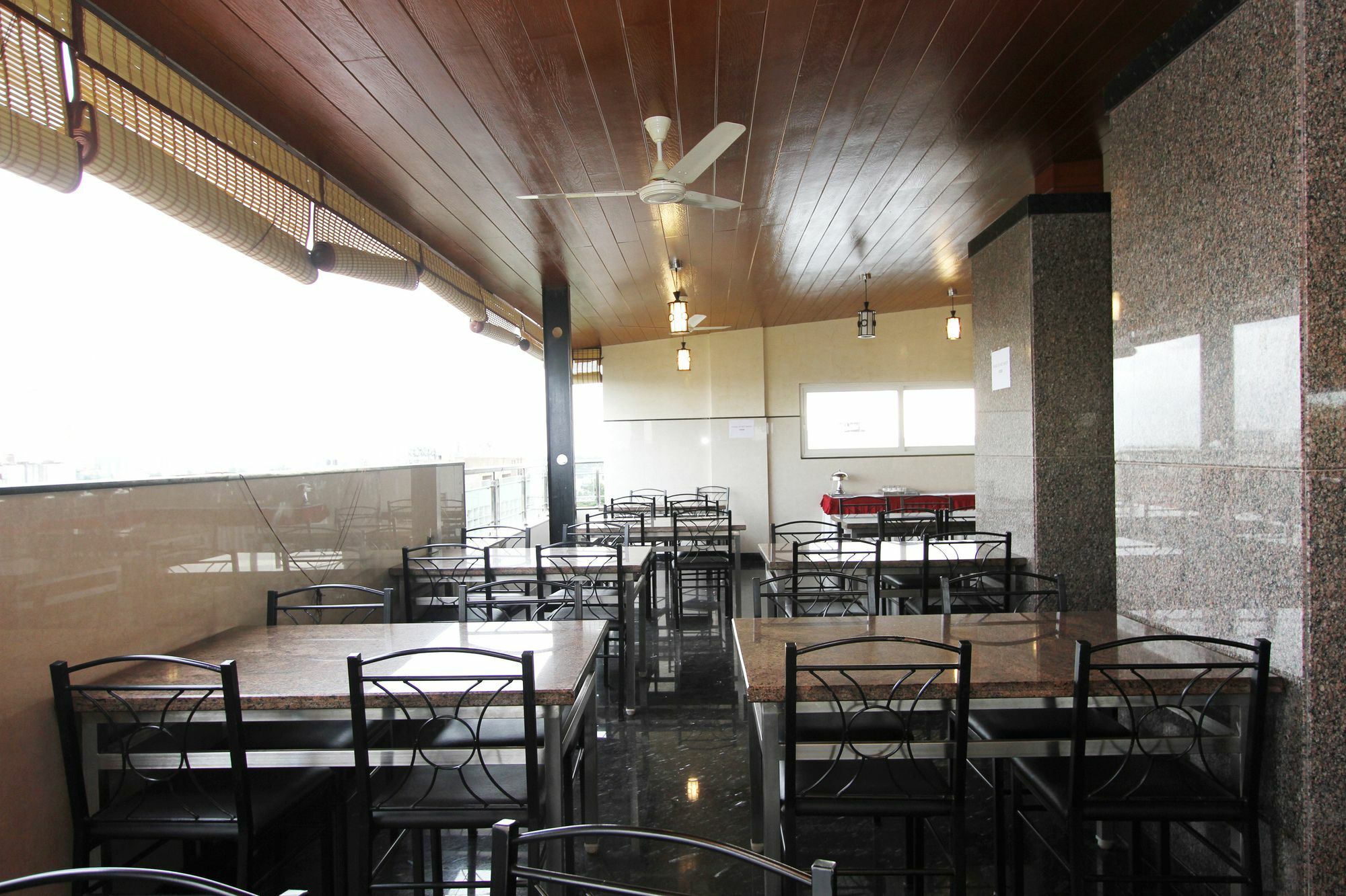 Hotel Oyo 4600 Ut Elegance