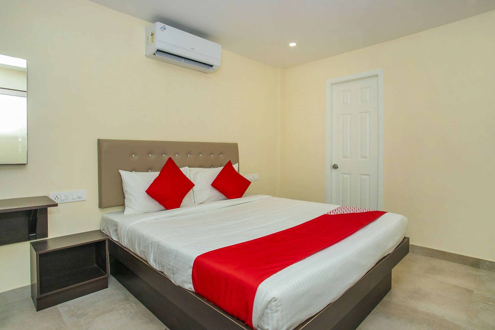 Oyo 18680 Olivia Comforts Bangalore