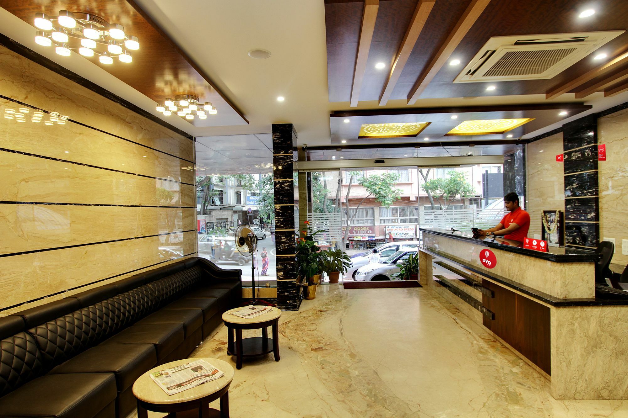 Oyo 4600 Ut Elegance Hotel 2*