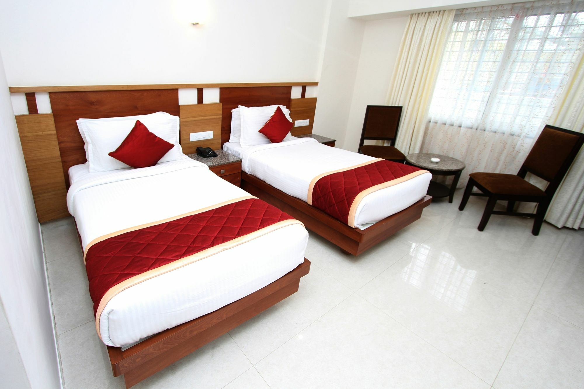 Hotel Oyo 4600 Ut Elegance Bangalore