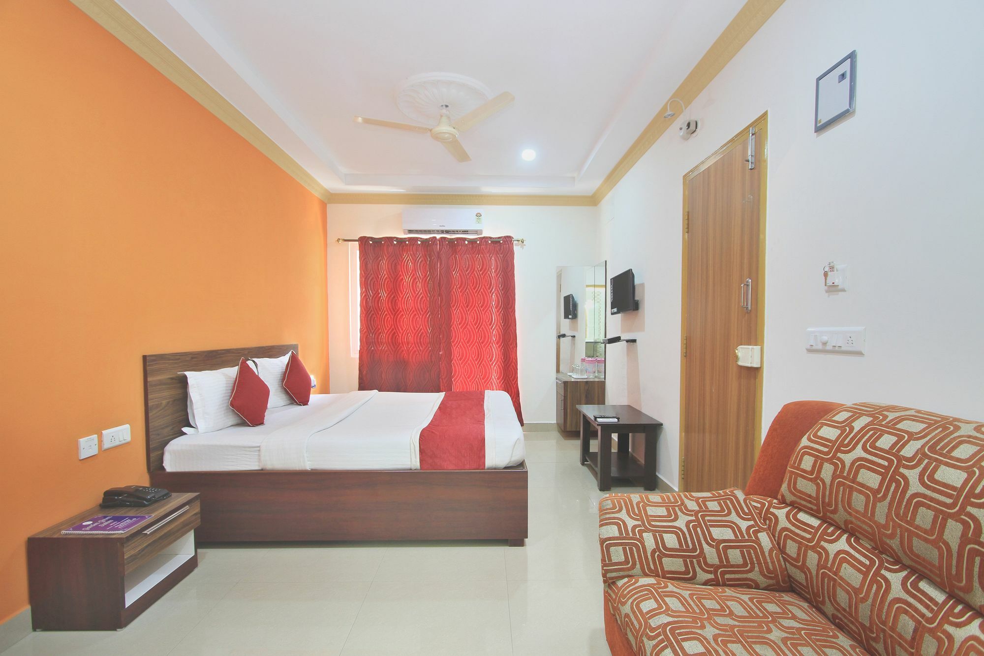 Hotel Oyo Indiranagar 18th Main 3*