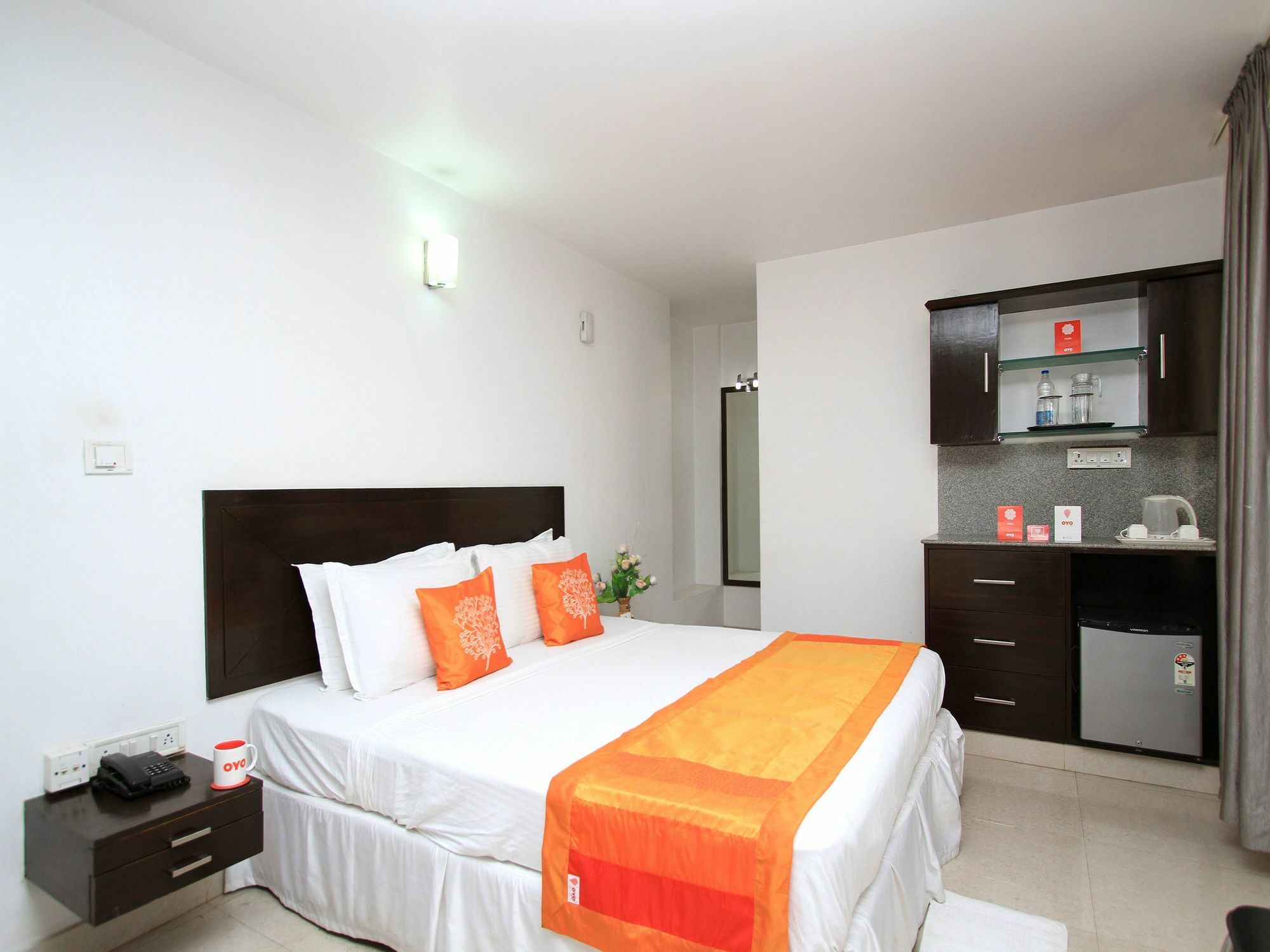 Hotel Oyo 7924 Little Lilly Guest 2*