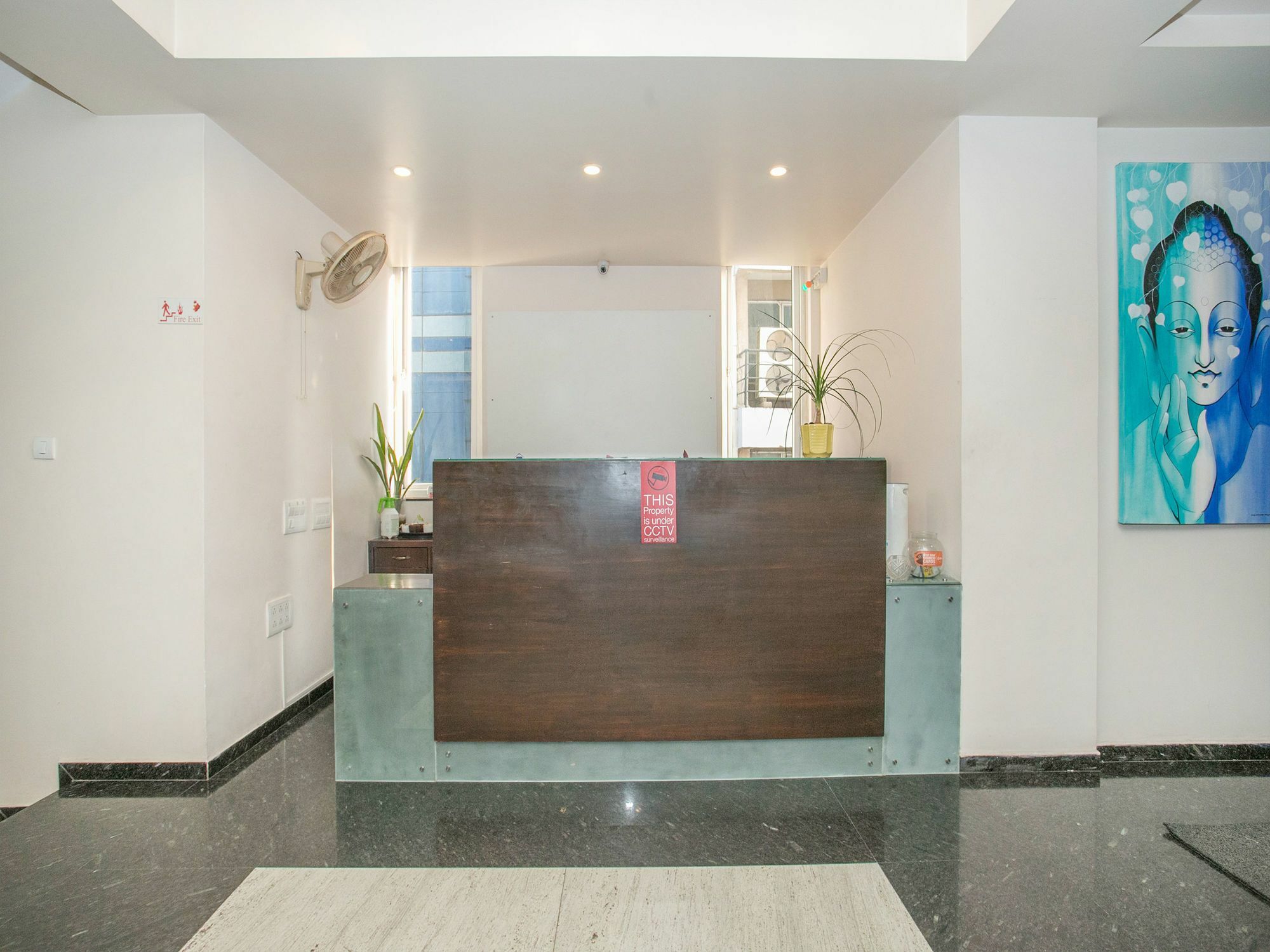 Oyo 490 Compact Maple Leaf Bangalore
