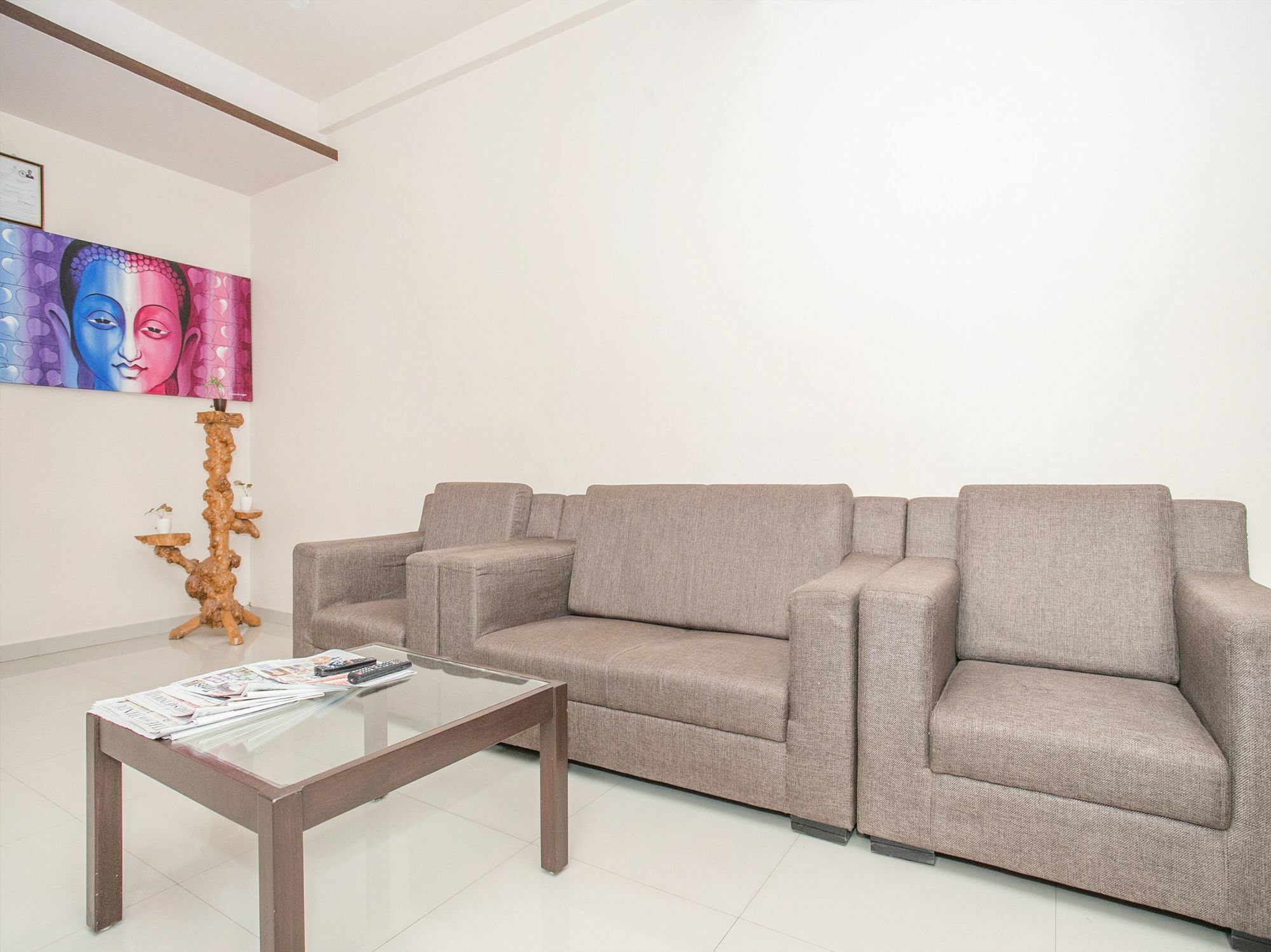 Oyo 490 Compact Maple Leaf Hotel Bangalore