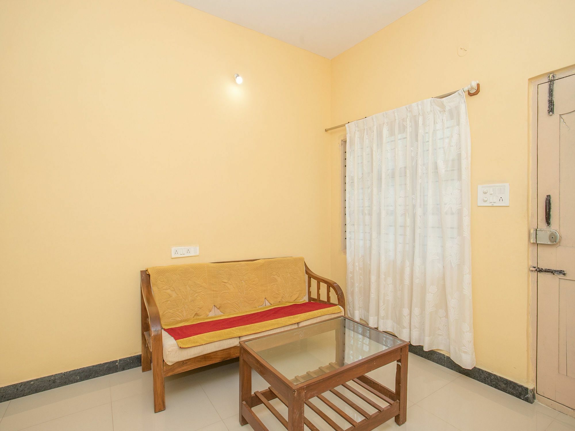 Oyo 12776 Sv Hotel Bangalore