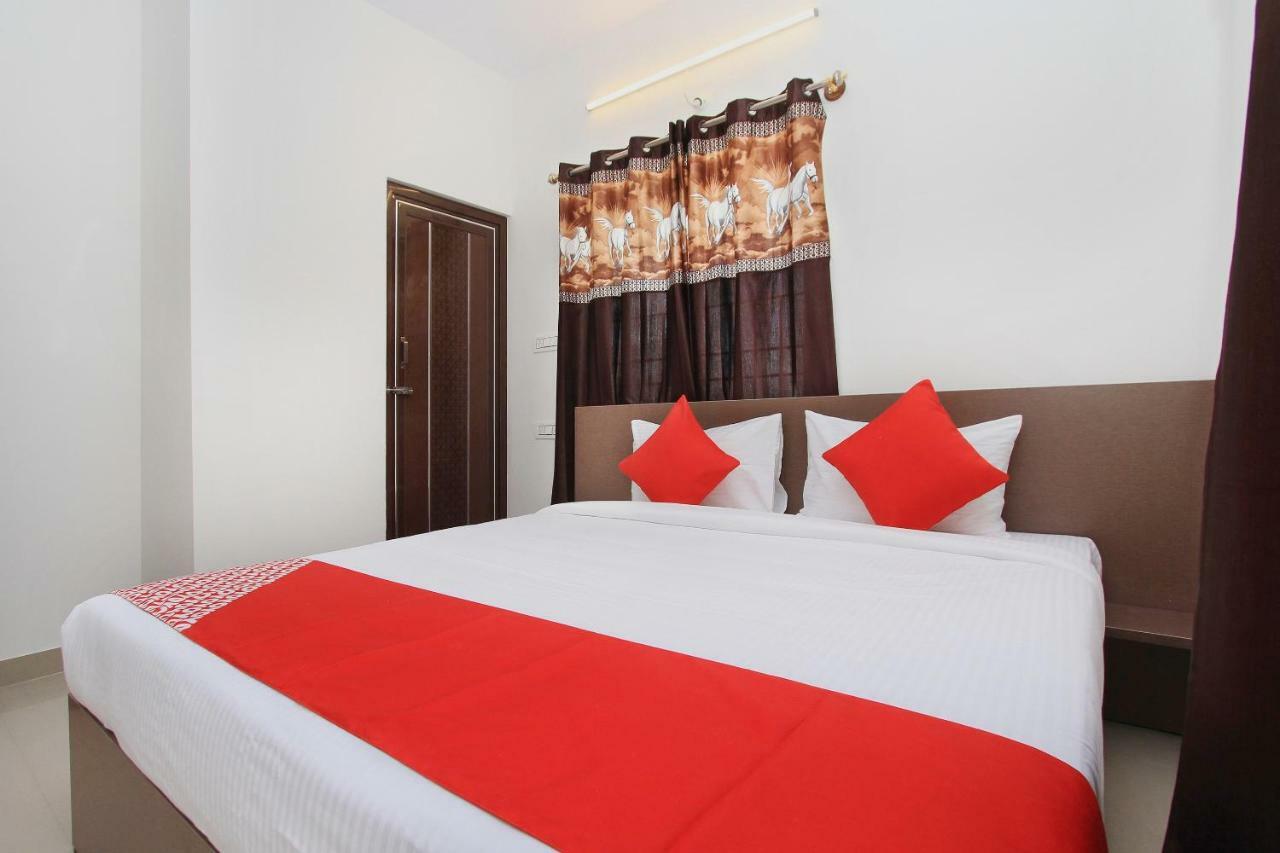 Oyo 11730 Maruthi Global Hotel Bangalore