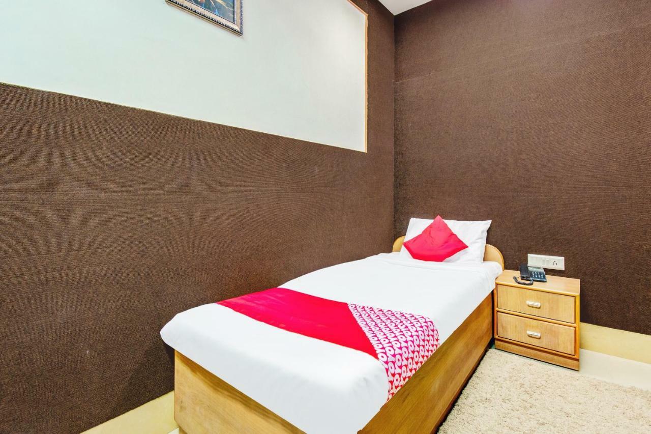 Oyo 1327 Inchara Bangalore