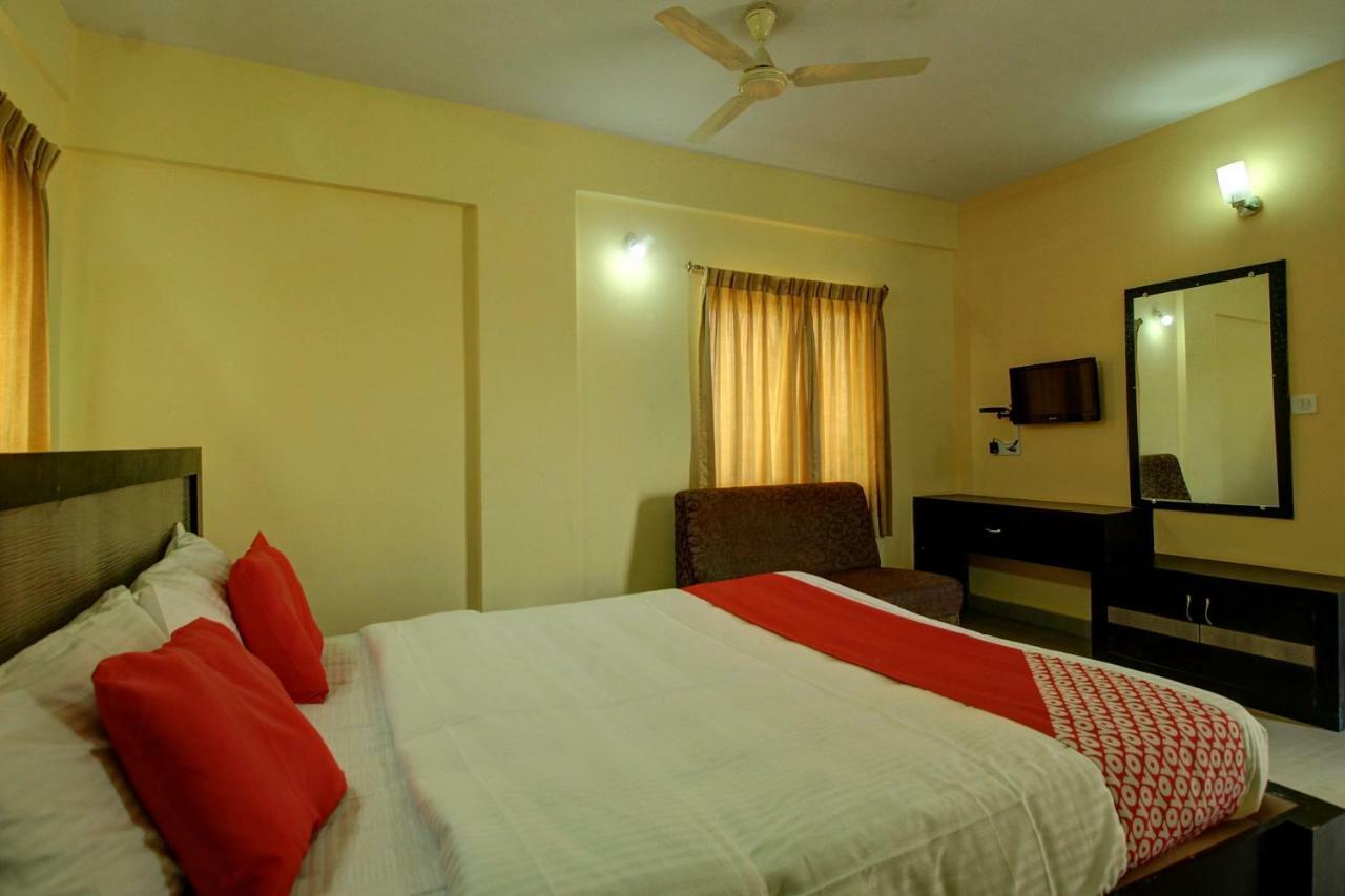 Hotel Oyo 36976 Rajashree Comforts