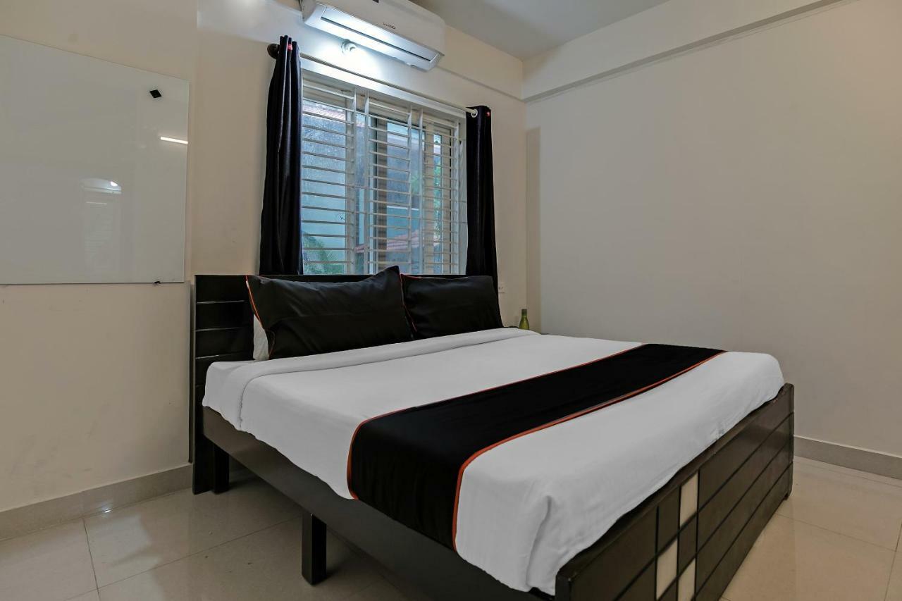 Collection O 19780 Basaweshwara Nagar Hotel 3*