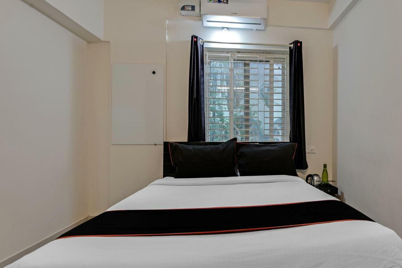 Collection O 19780 Basaweshwara Nagar Hotel 3*