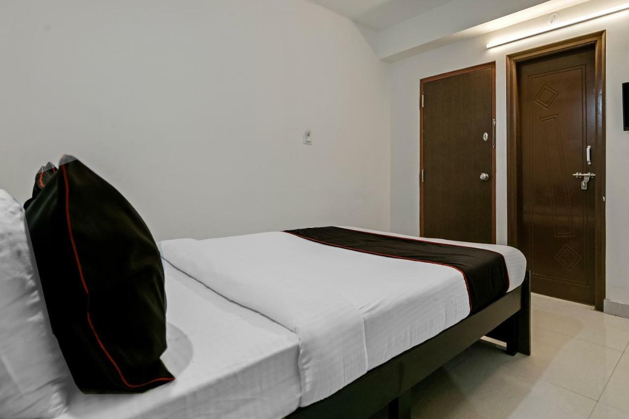 Hotel Collection O 19780 Basaweshwara Nagar Bangalore