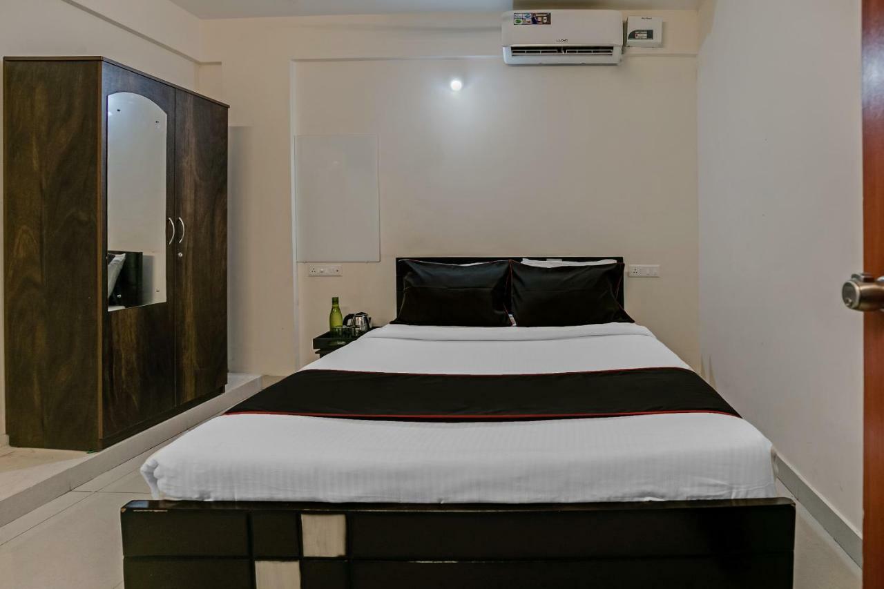 Hotel Collection O 19780 Basaweshwara Nagar Bangalore