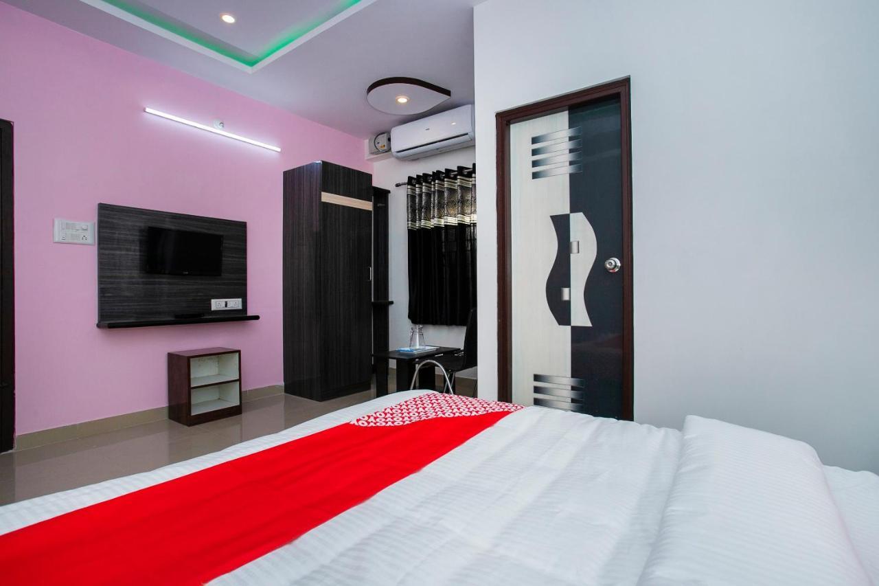 Hotel Oyo 19704 Sai Dham Comfort 3*