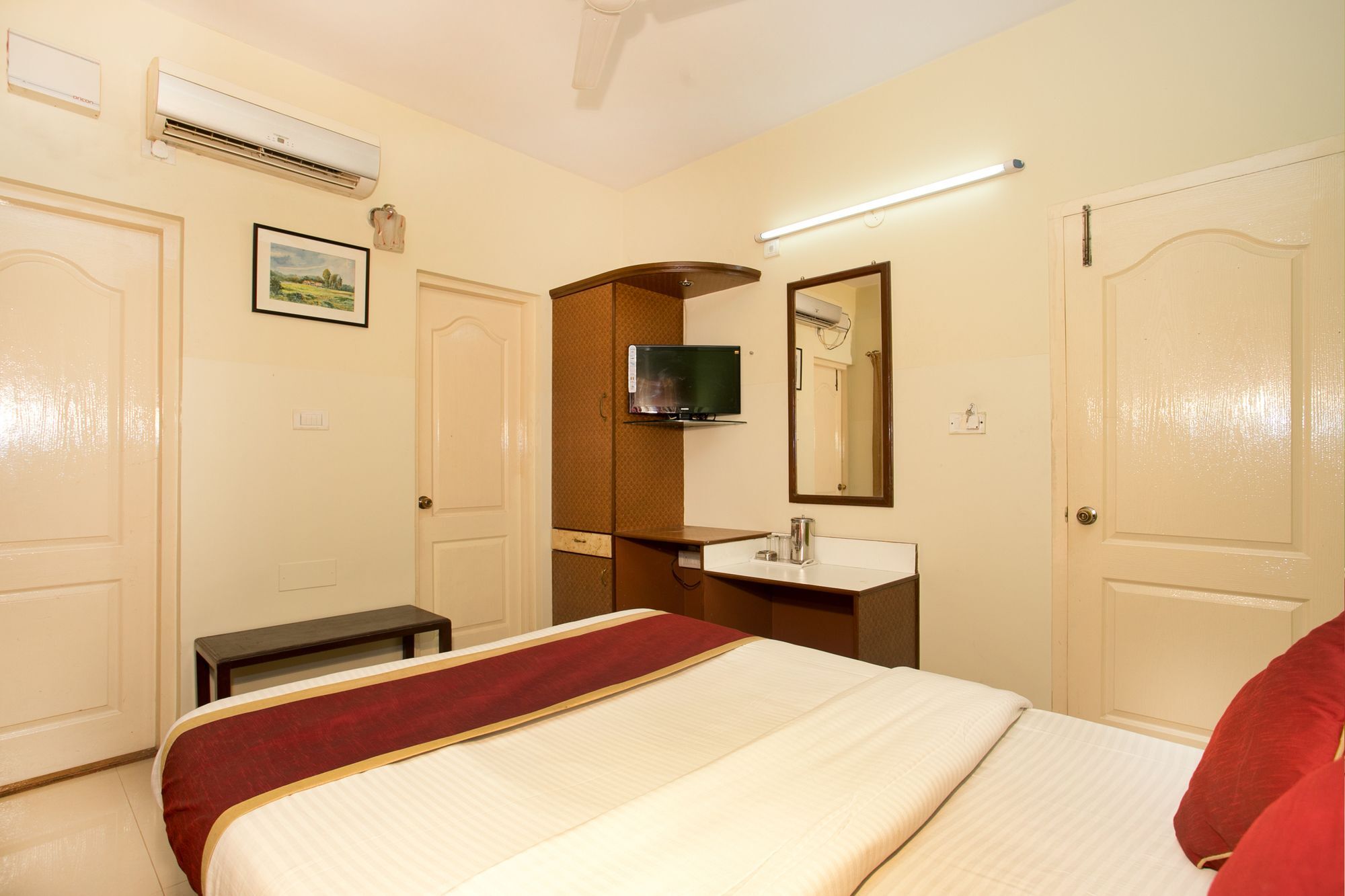 Hotel Oyo 10478 Raj Residency 3*