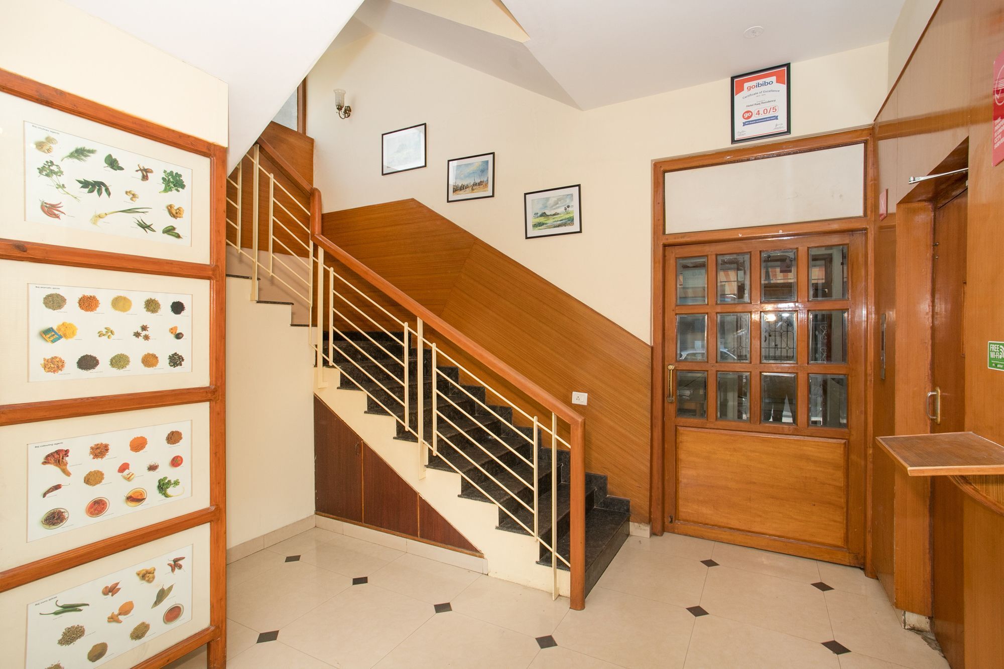 Oyo 10478 Raj Residency 3*