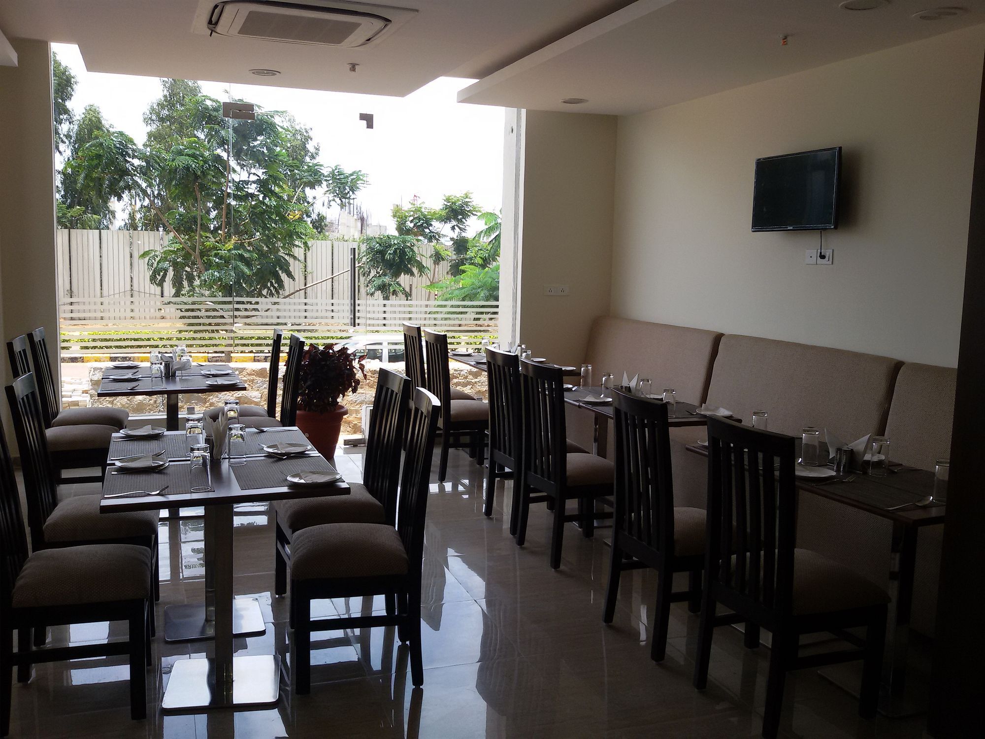 Starlit 3* Bangalore
