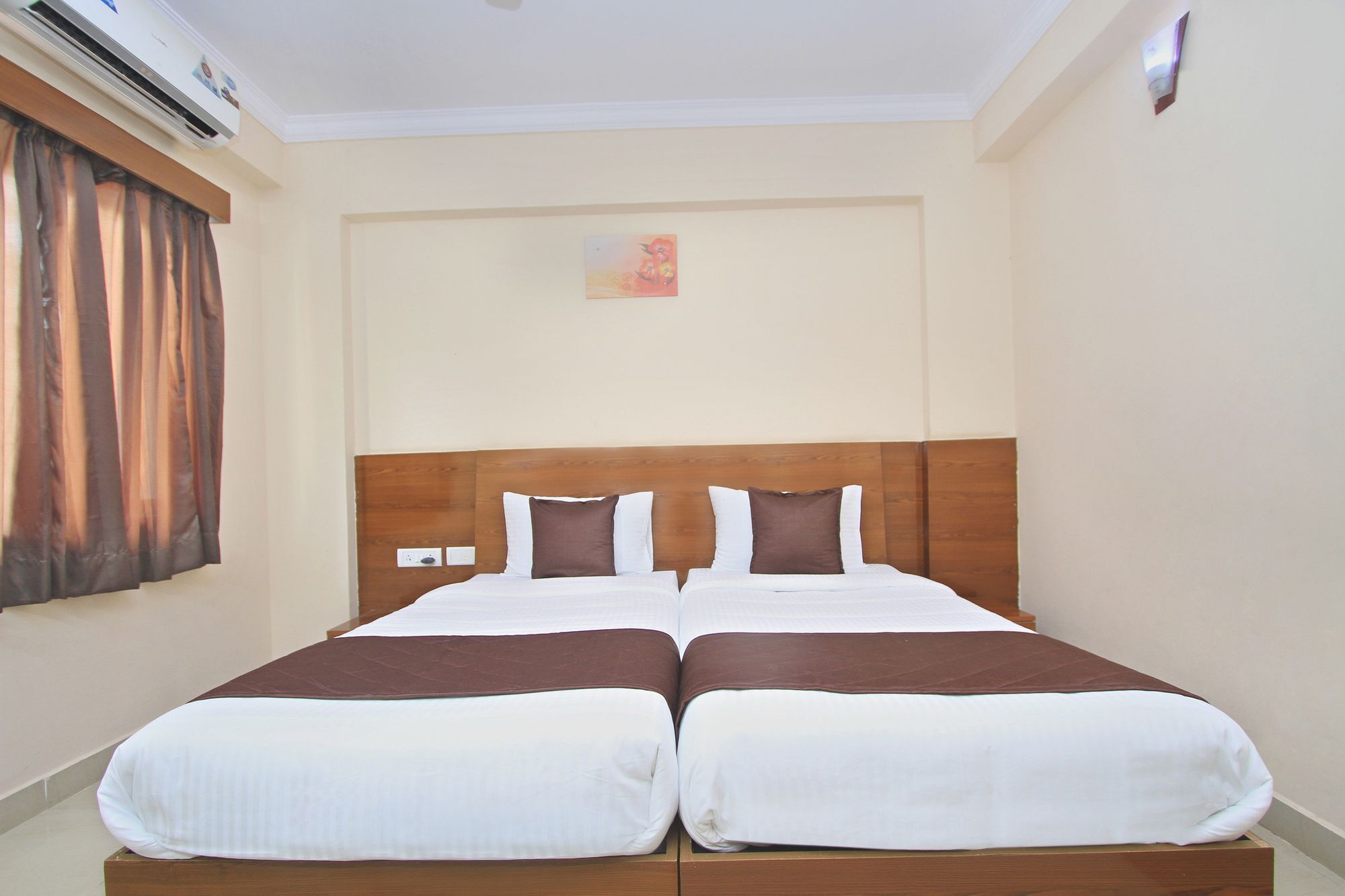 Hotel Oyo 5360 Nash Bangalore