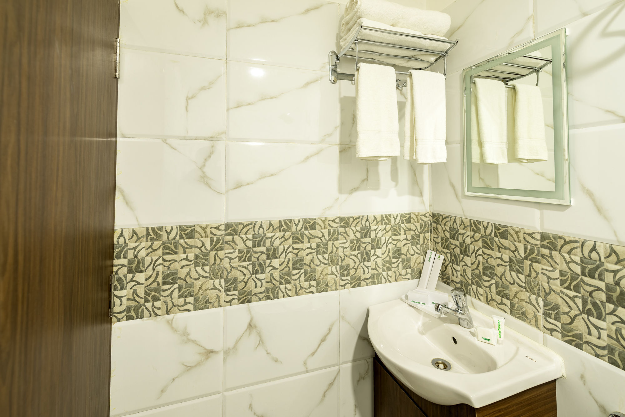 Treebo Shree Krishn Comfort Hotel