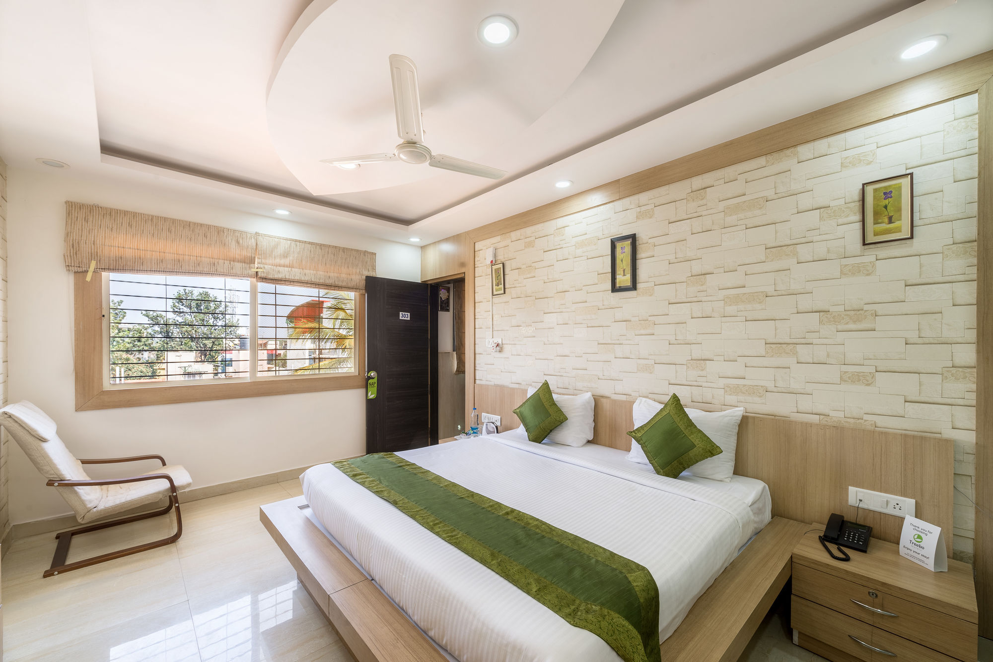 Hotel Treebo Shree Krishn Comfort