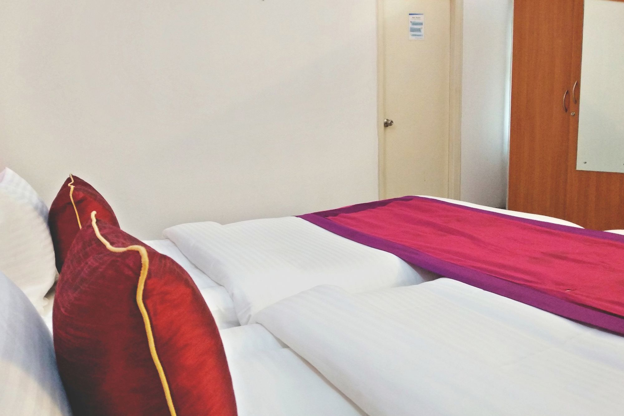Oyo Btm 2nd Stage Silk Board Hotel