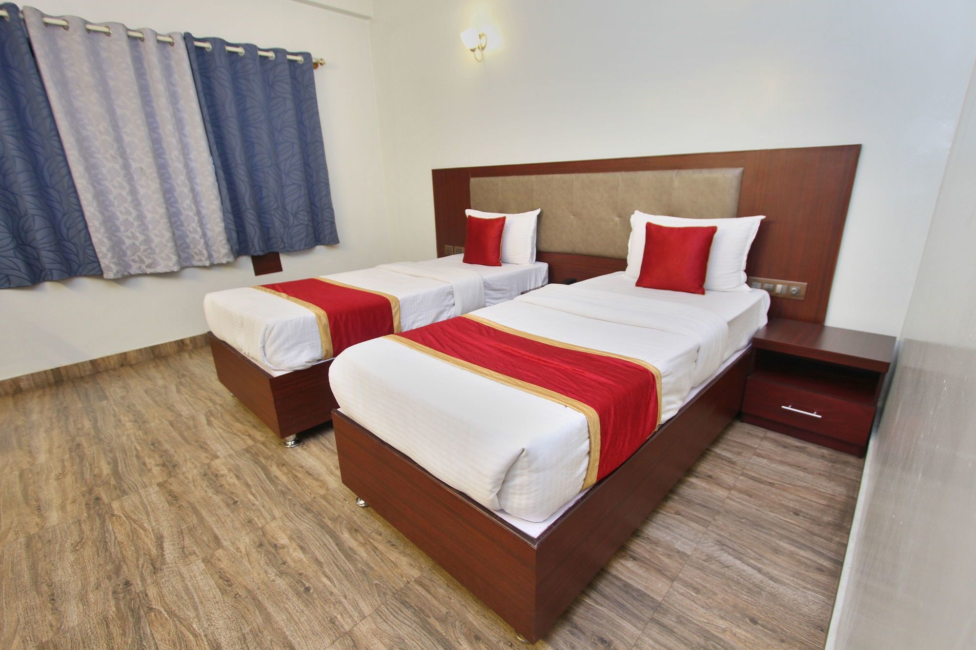 Oyo 5488 The Libra Hotel 3*