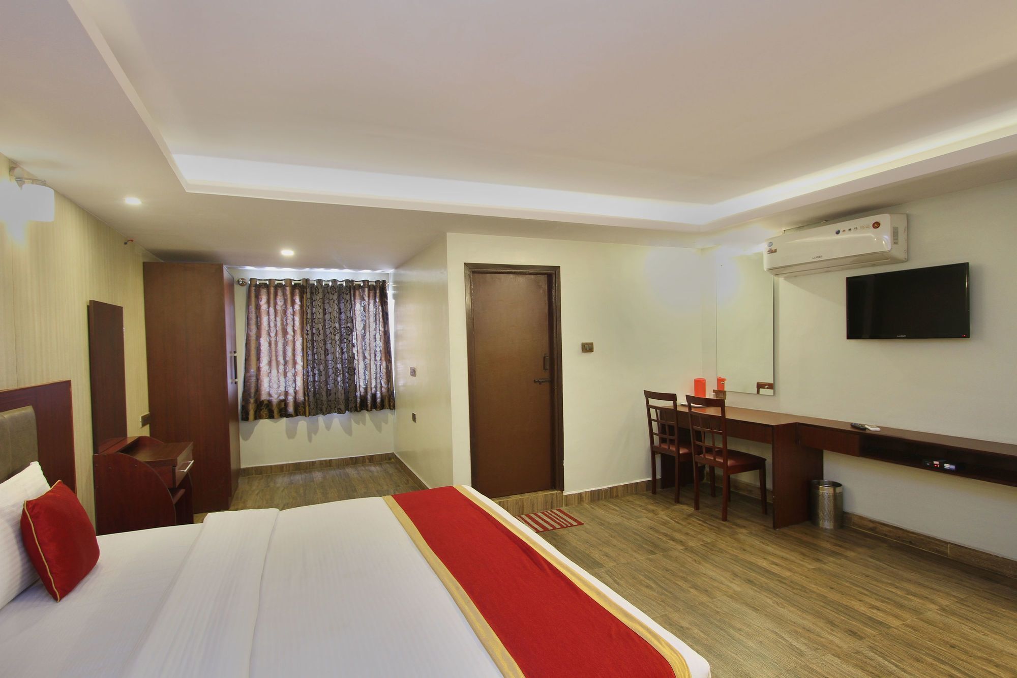Oyo 5488 The Libra Hotel 3*