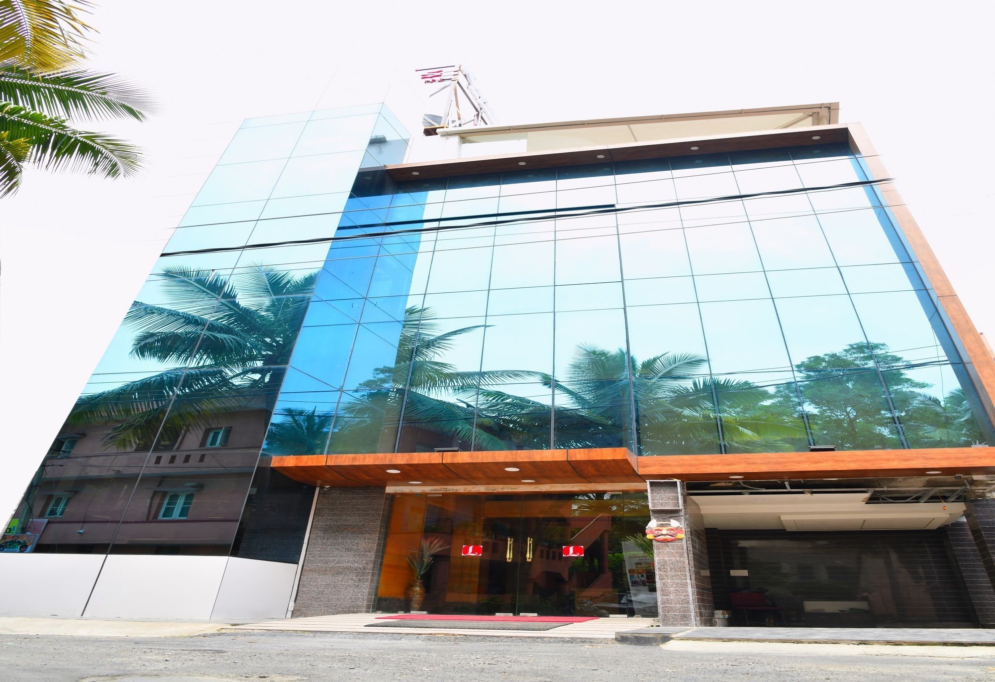 Hotel Lords Eco 3*