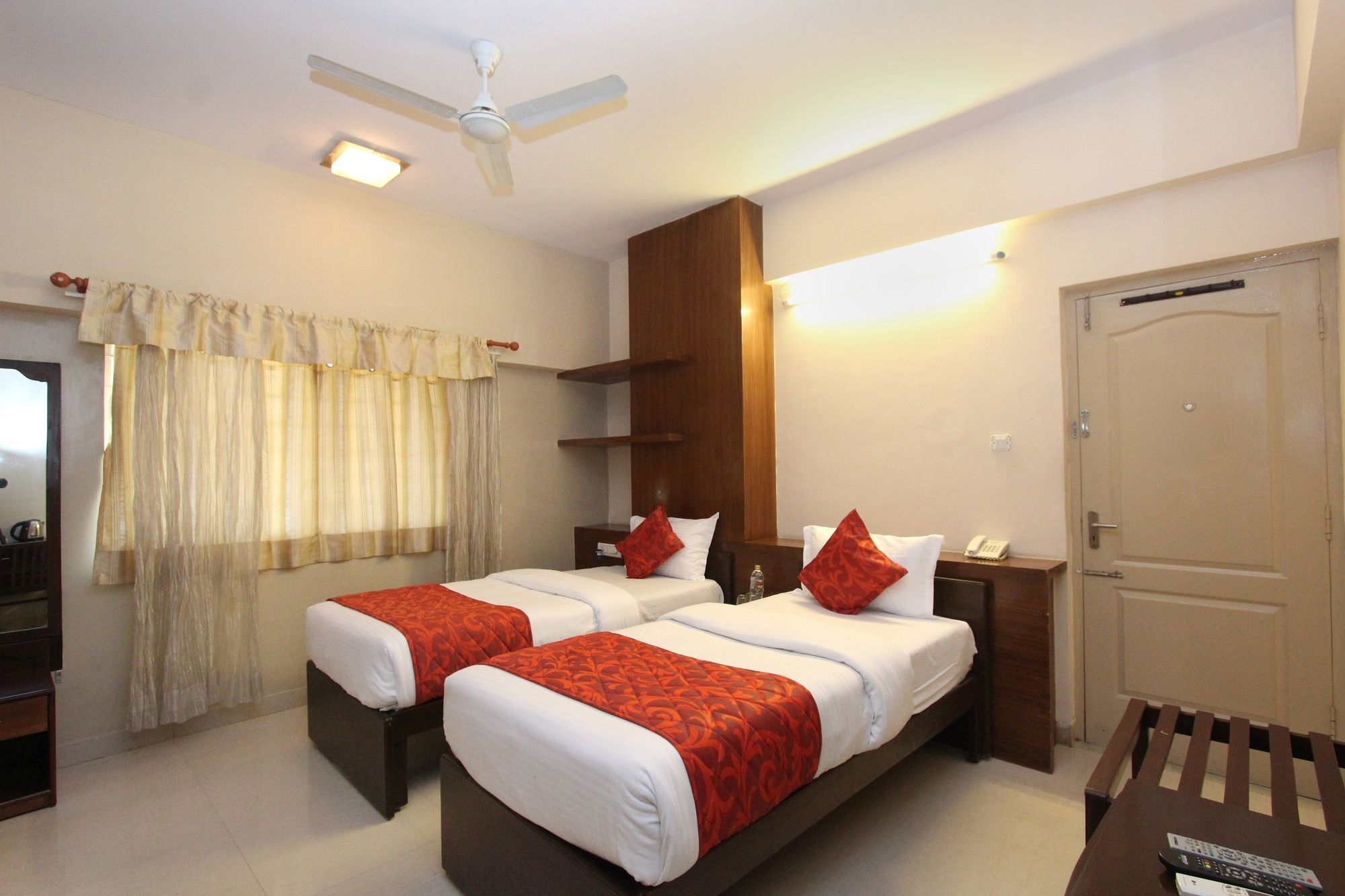 Hotel Oyo 289 Maharaja Signal