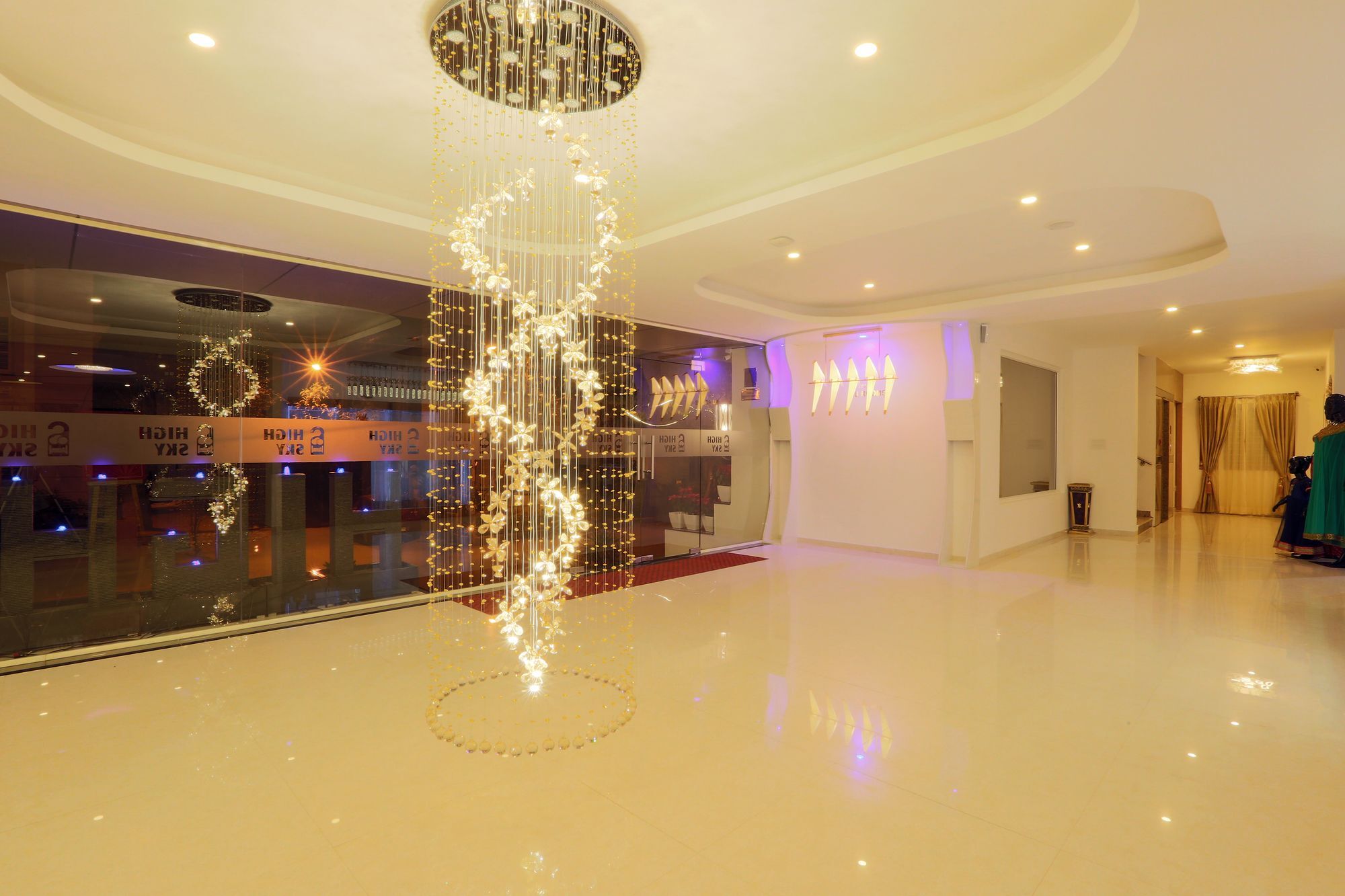 Highsky Whitefield 3*