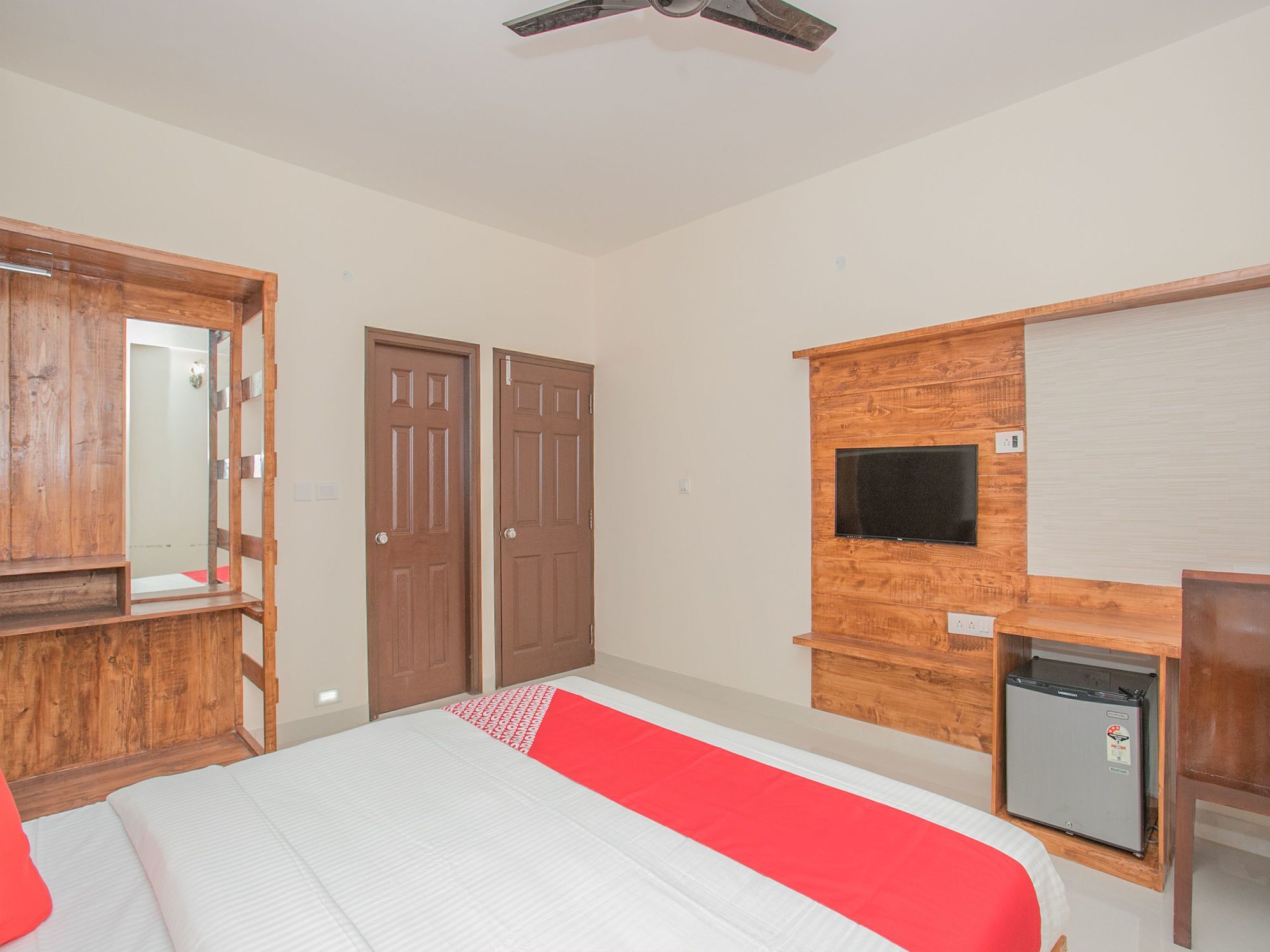 Oyo 12045 Dollars Nest Bangalore