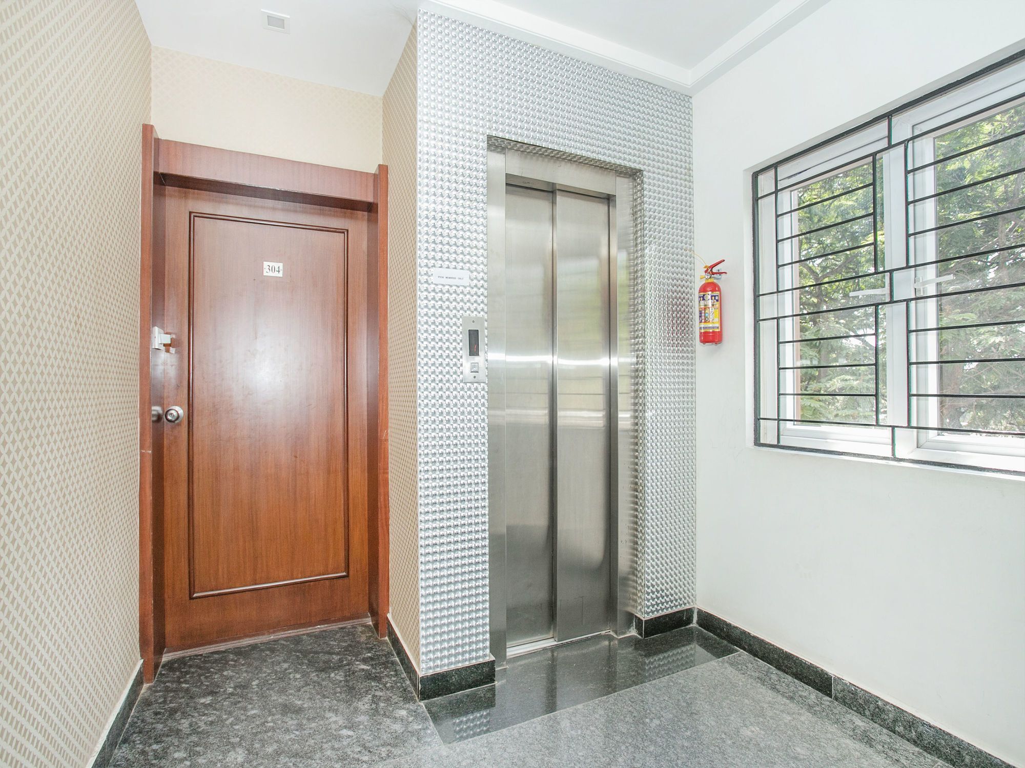 Hotel O Status Executive Room's Bangalore