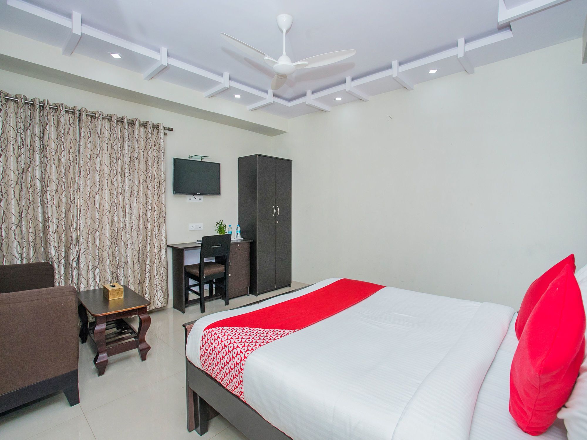 Hotel Oyo 16455 Amazing Bangalore