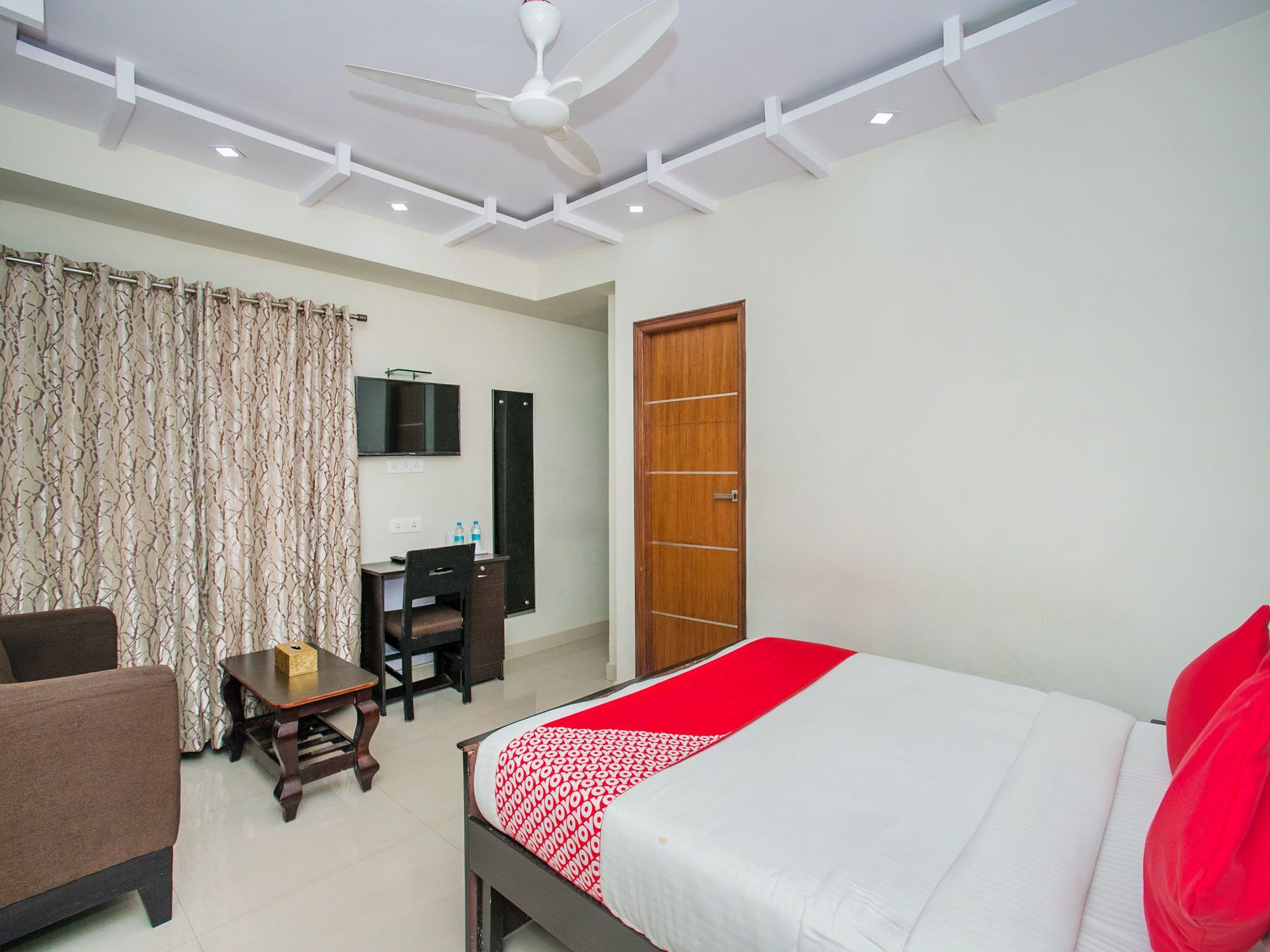 Hotel Oyo 16455 Amazing 2*
