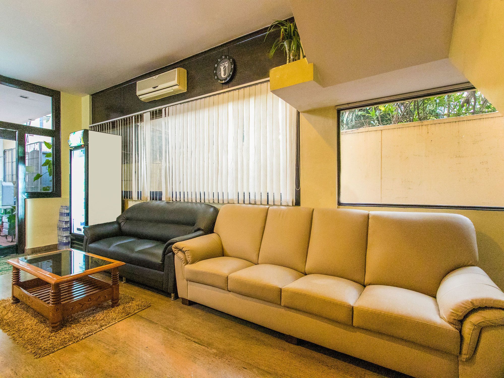 Oyo 330 Koramangala Maharaja Signal Hotel Bangalore