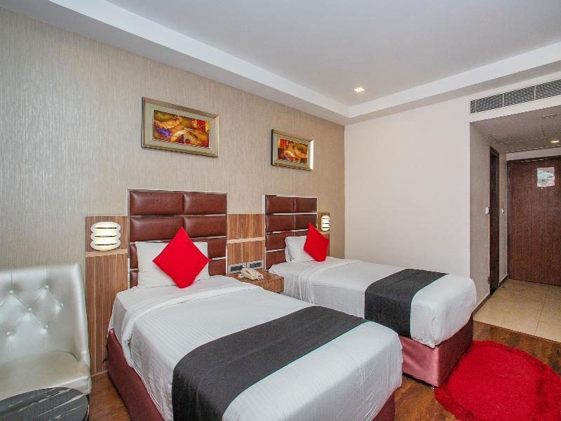 Sahar Pavillion Hotel 3*